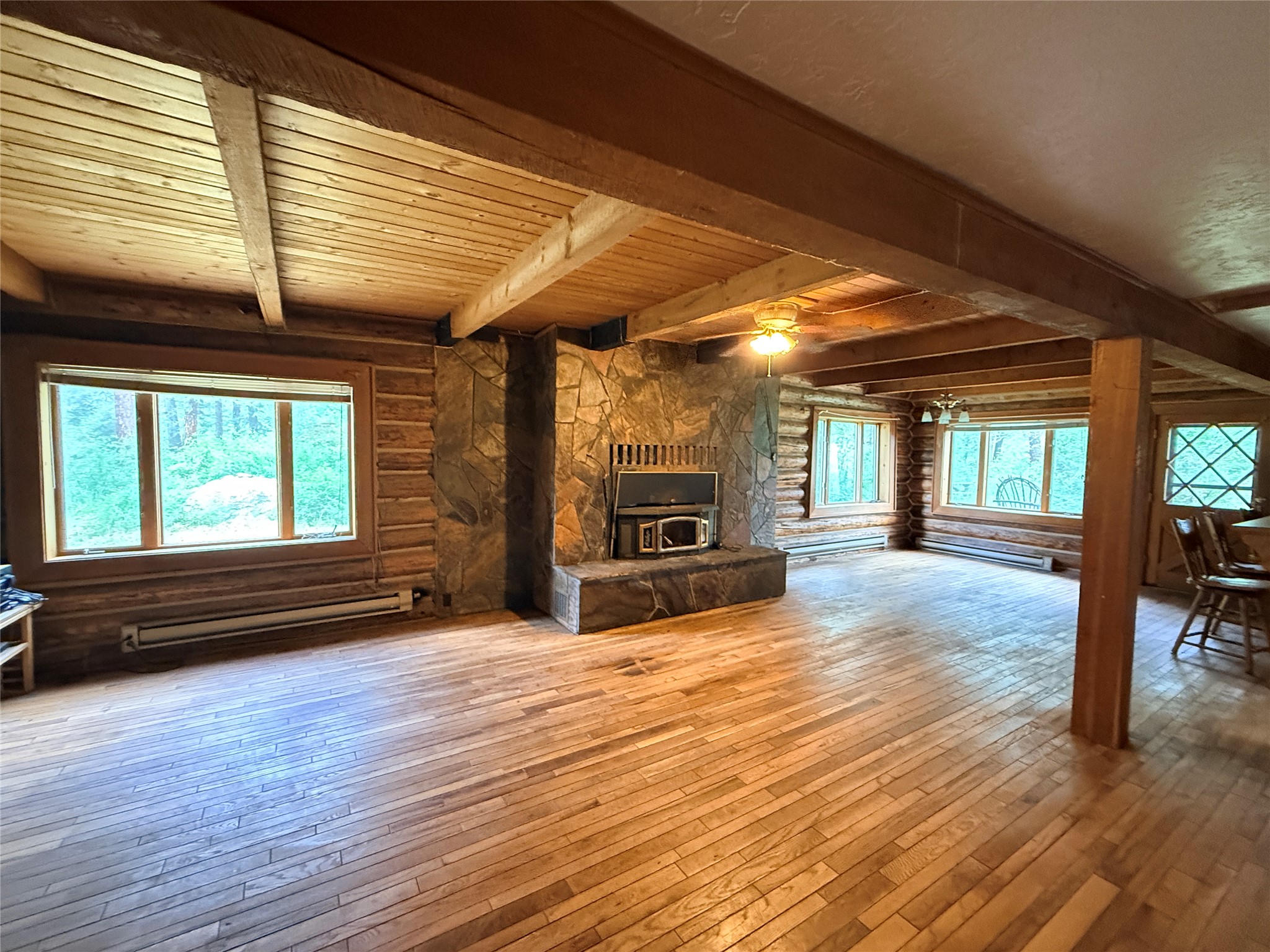 6599 Mt Highway 200 Property Photo 13