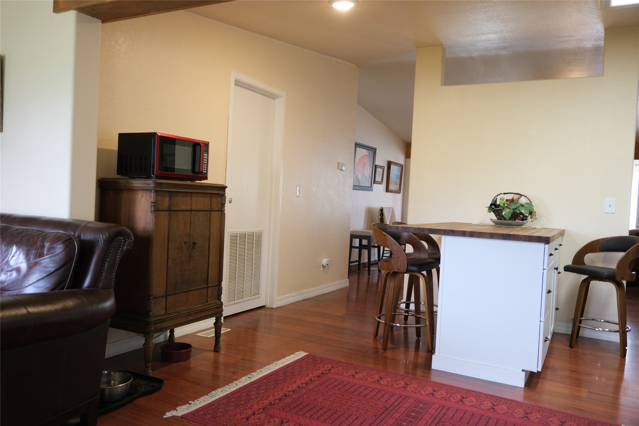 1551 Jackrabbit Lane Property Photo 5