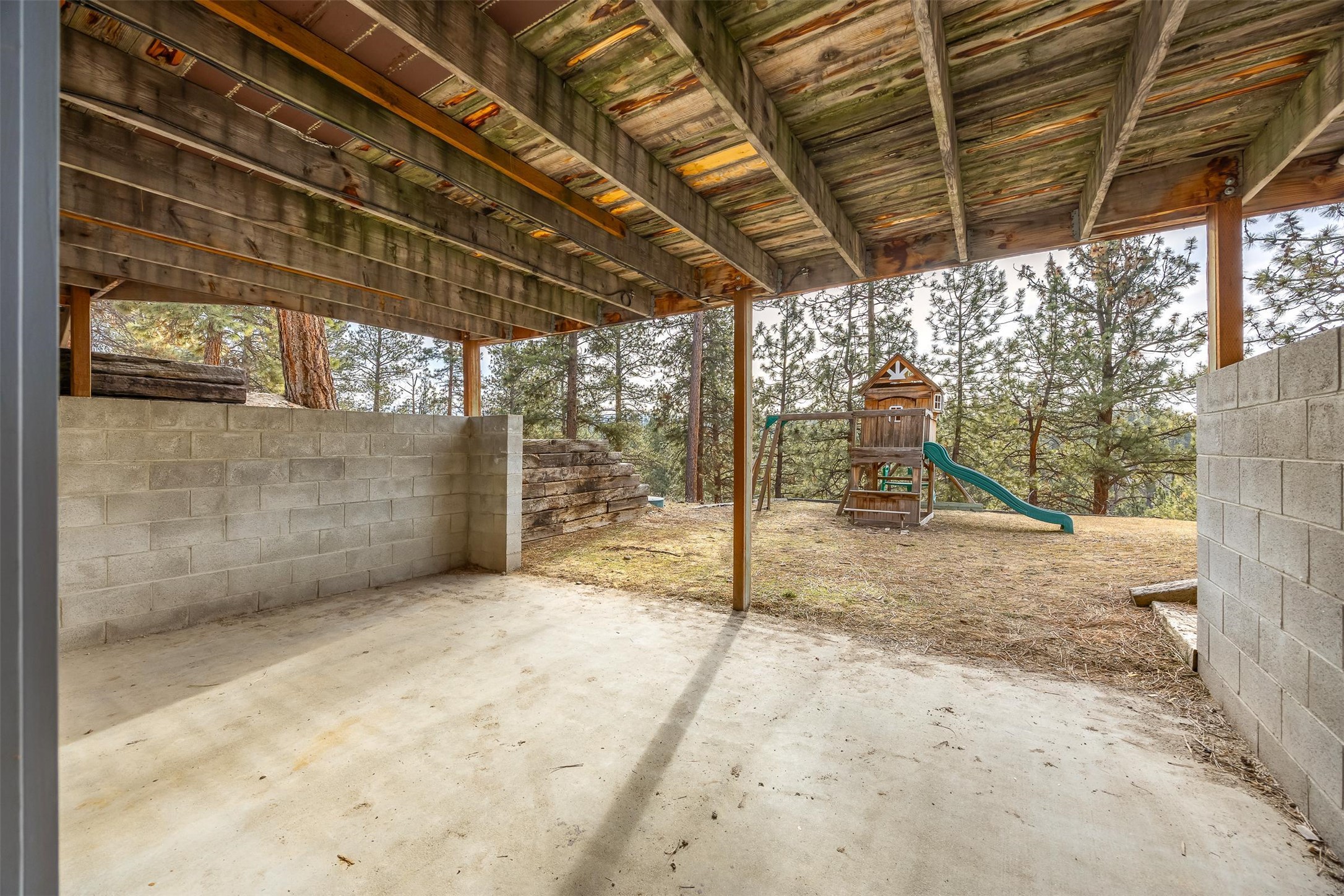 333 Hillview Drive Property Photo 33