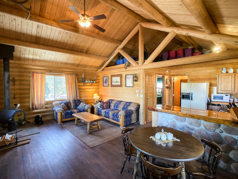 398 Reimel Loop Property Photo 2