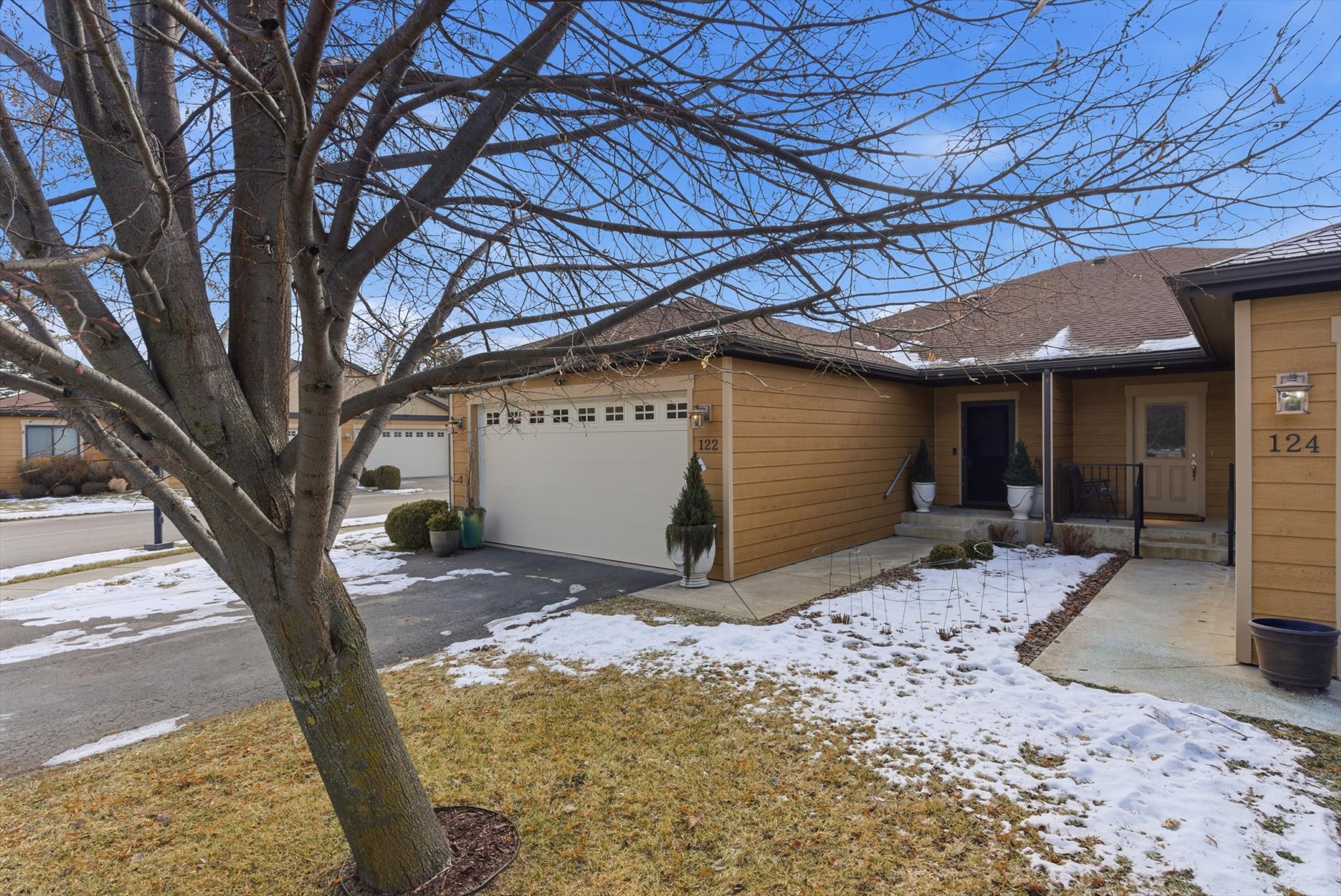 122 Granary Ridge Drive Property Photo 3