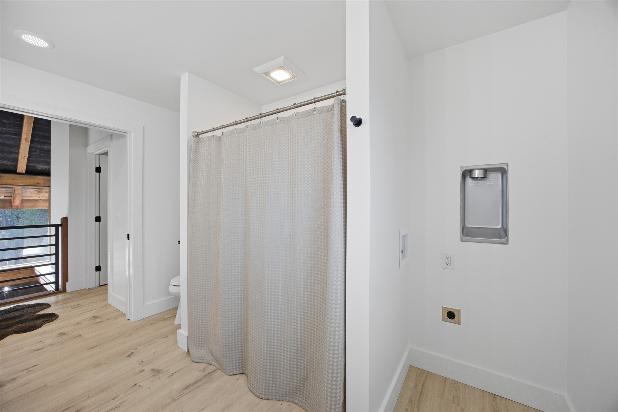 469 Owings Loop Property Photo 36