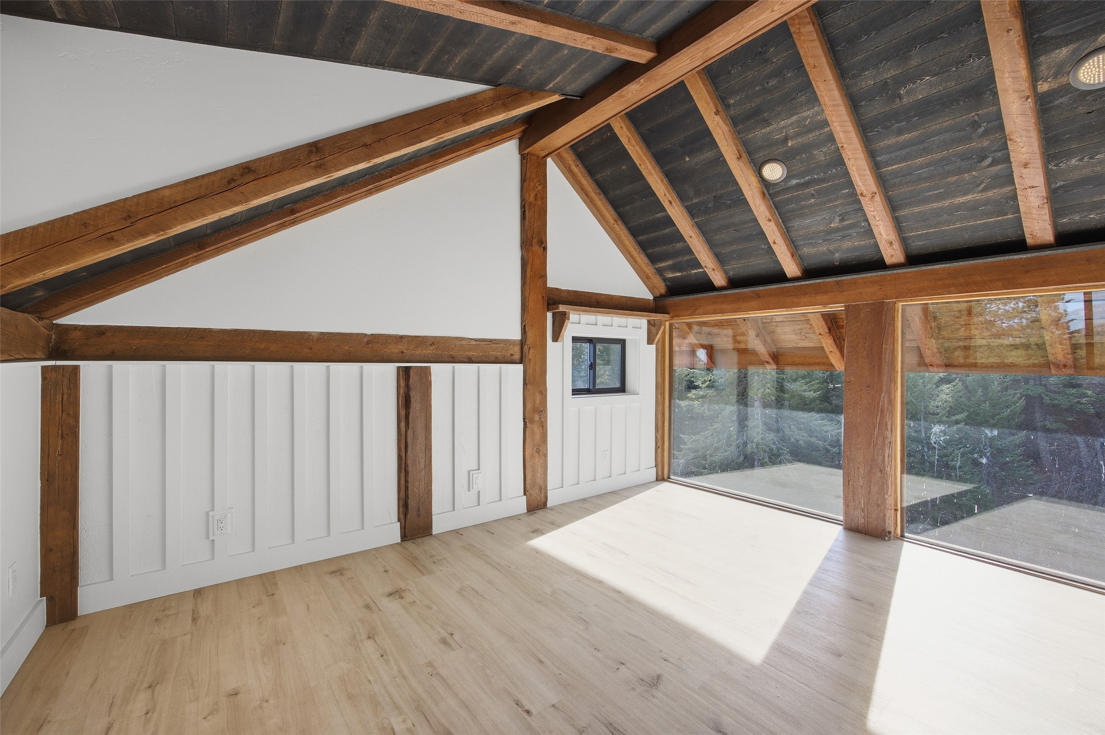 469 Owings Loop Property Photo 38