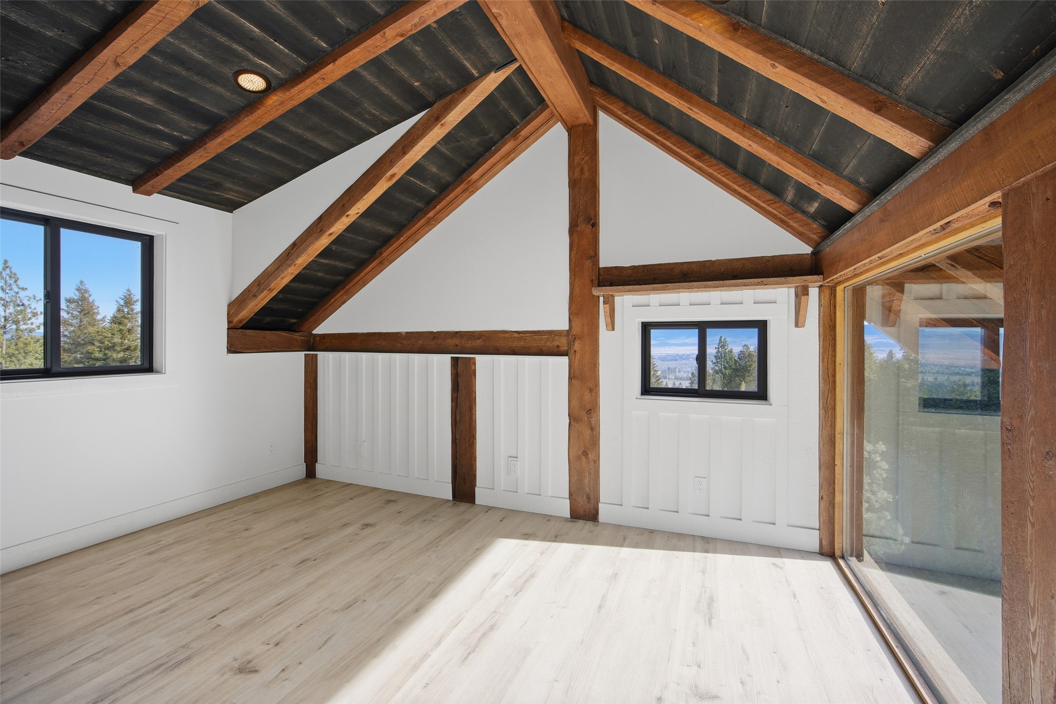 469 Owings Loop Property Photo 40
