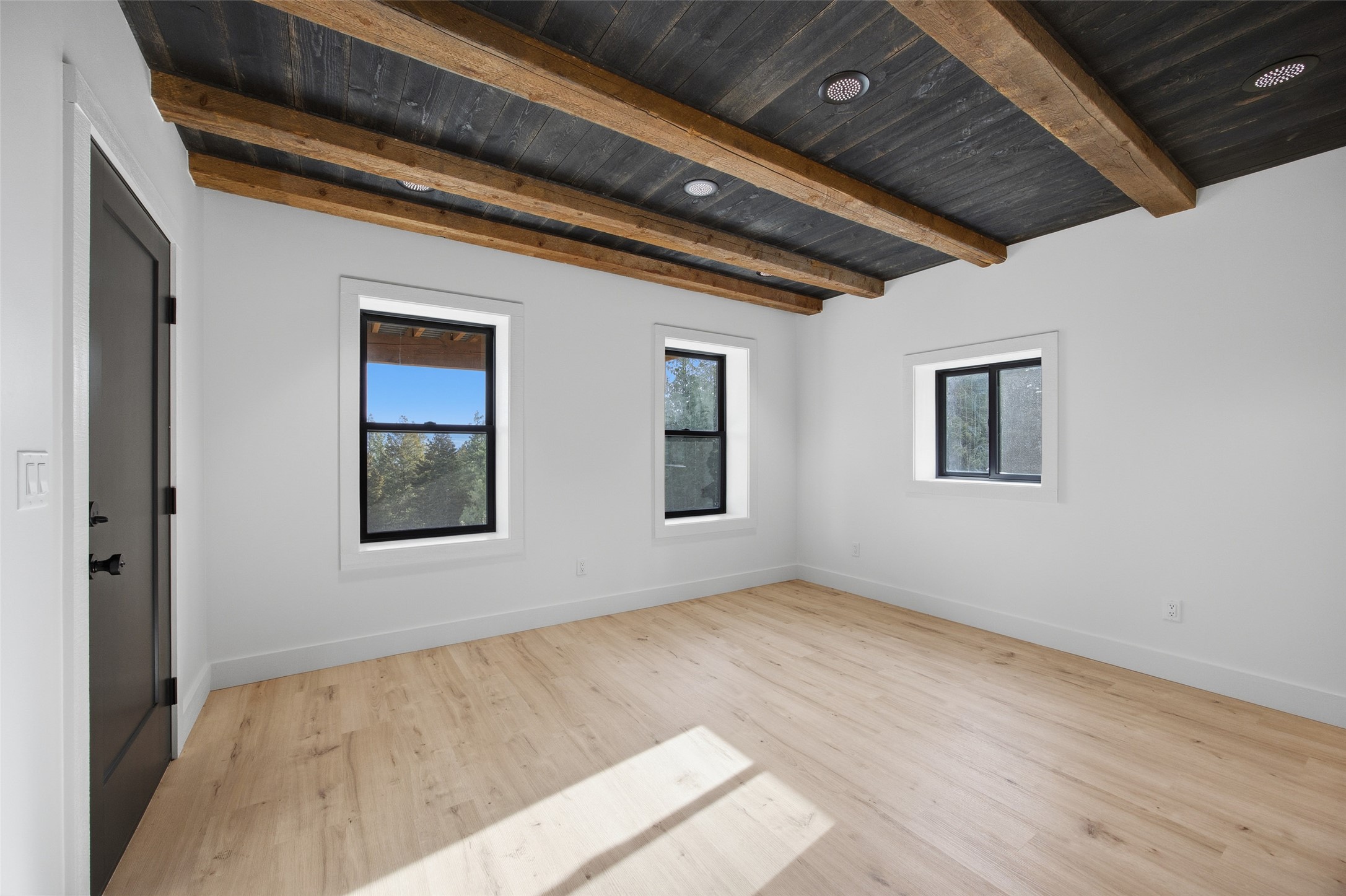 469 Owings Loop Property Photo 43