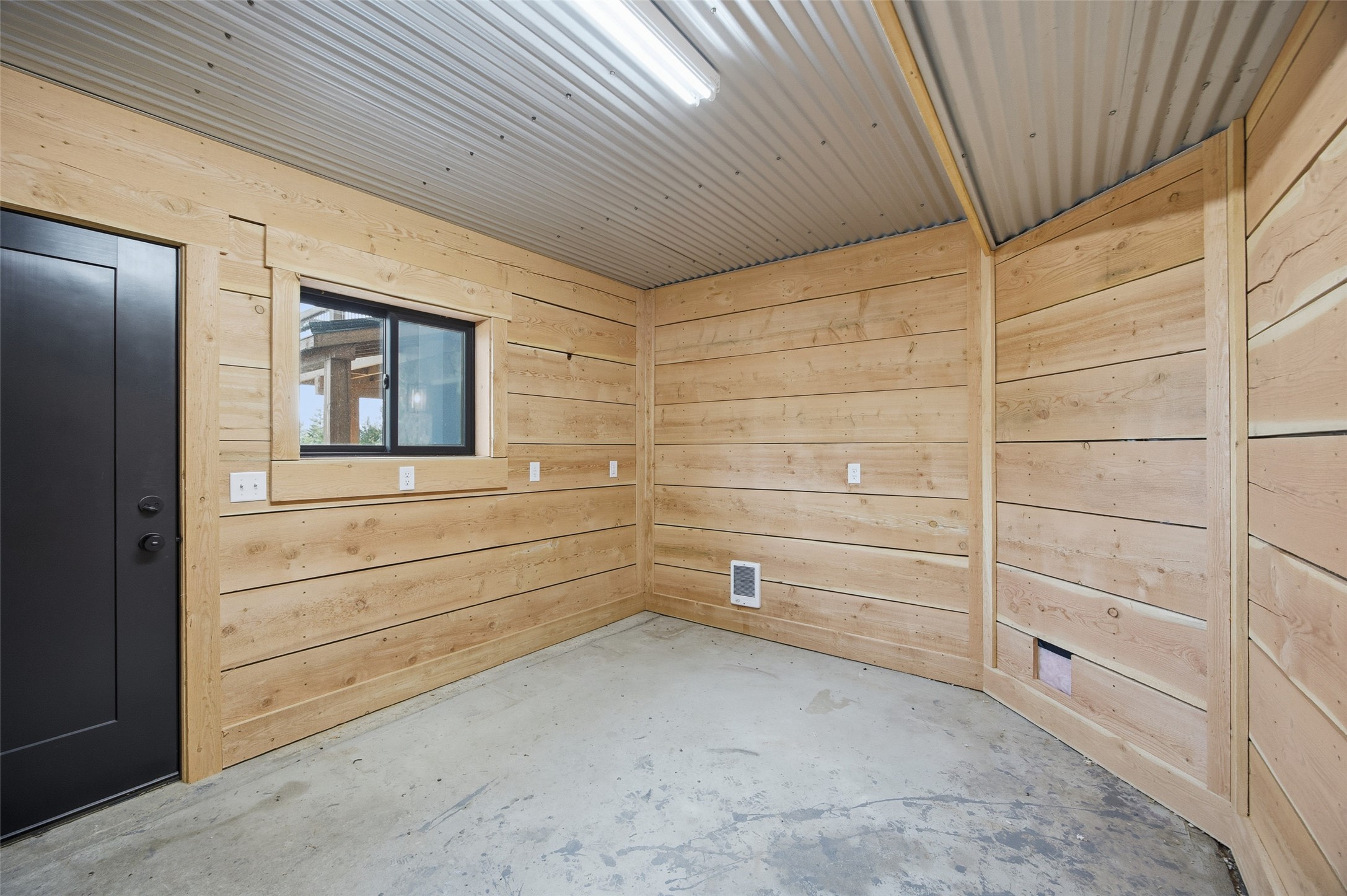 469 Owings Loop Property Photo 48