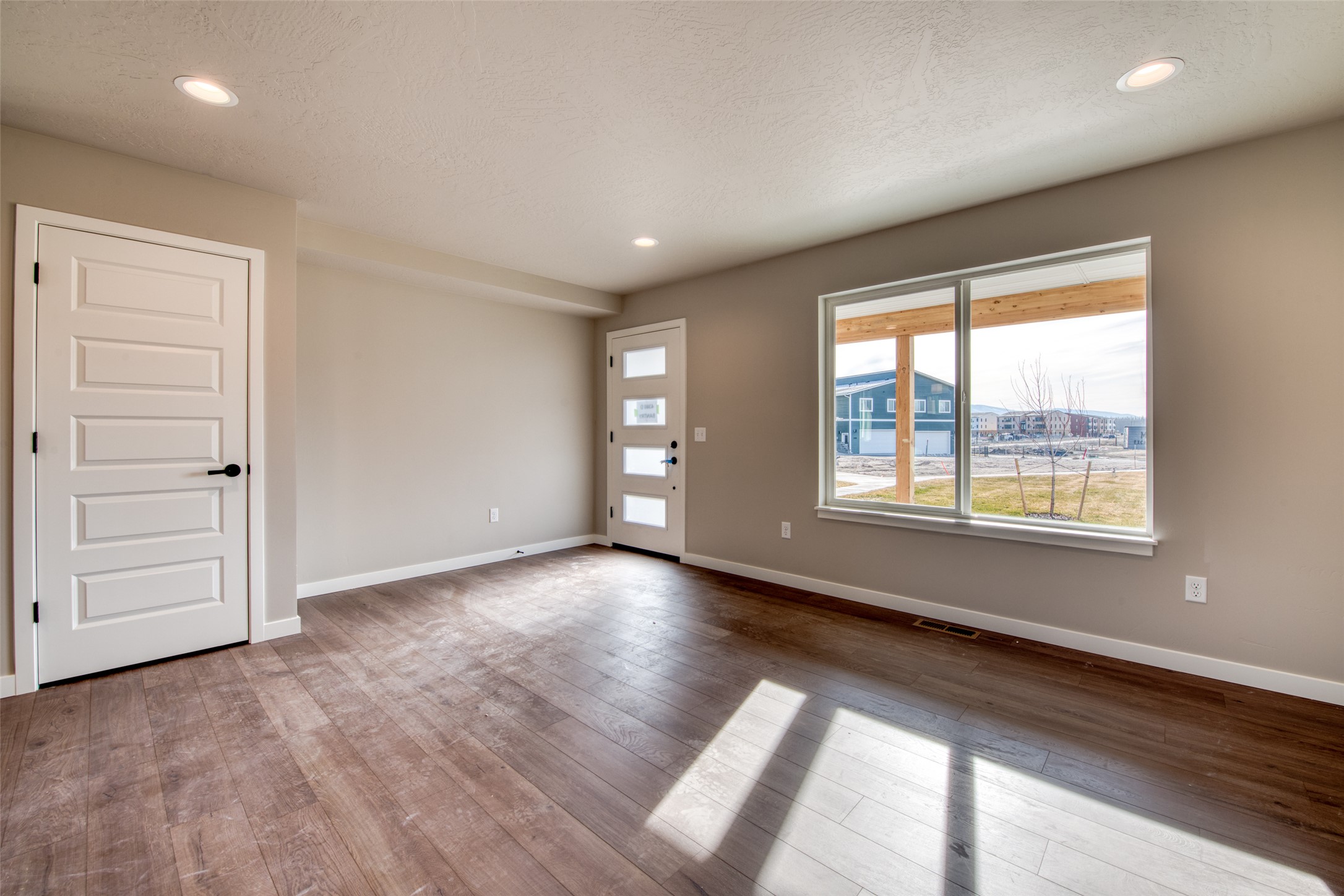 4380 Bantry Court D Property Photo 6