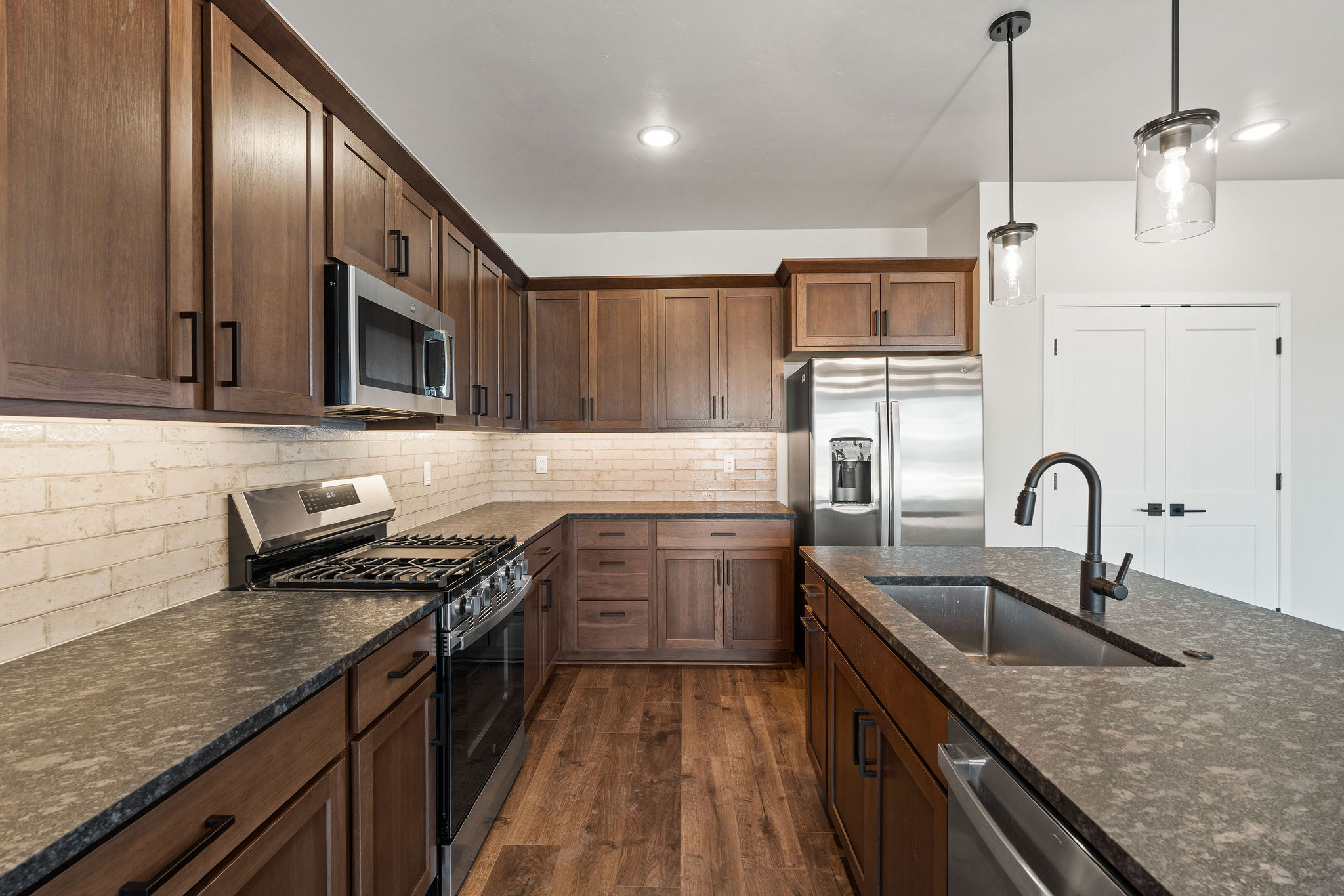 812 Rivet Way Property Photo 13
