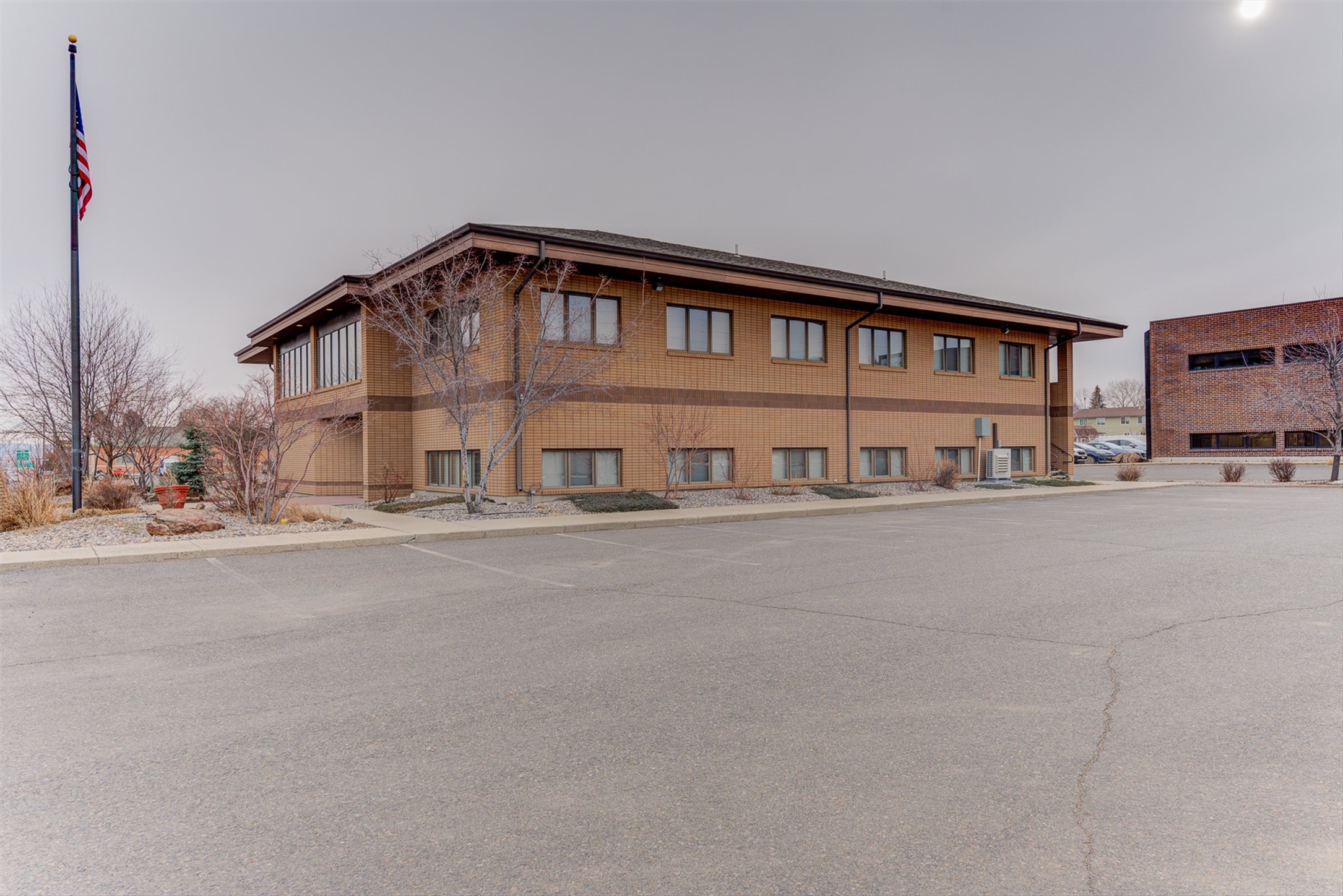 825 W Custer Avenue Property Photo 2
