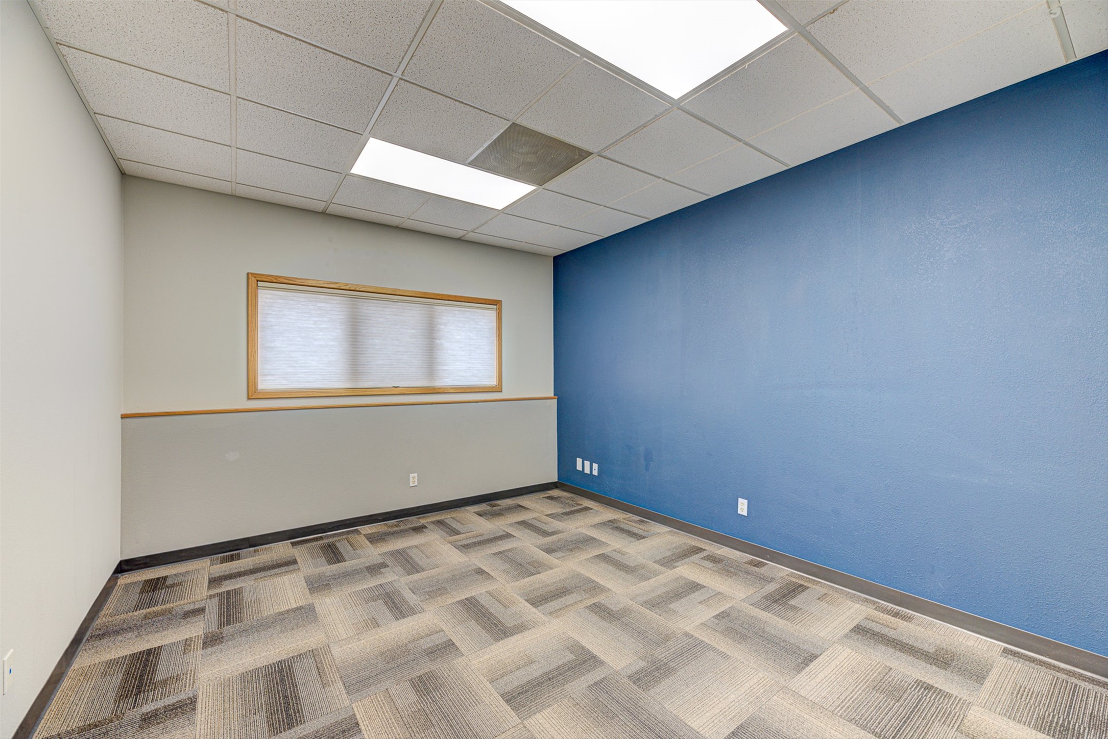 825 W Custer Avenue Property Photo 12