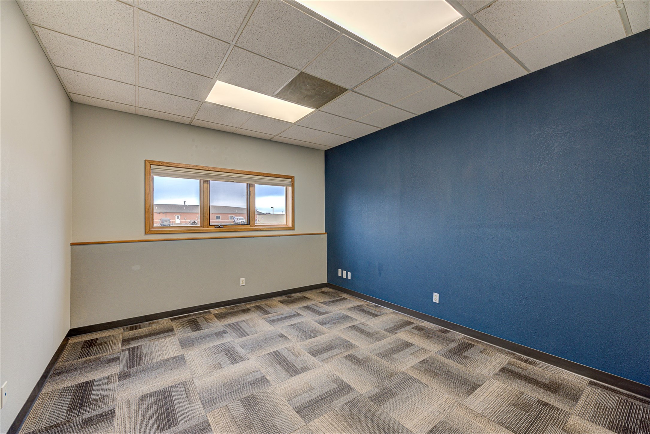 825 W Custer Avenue Property Photo 13