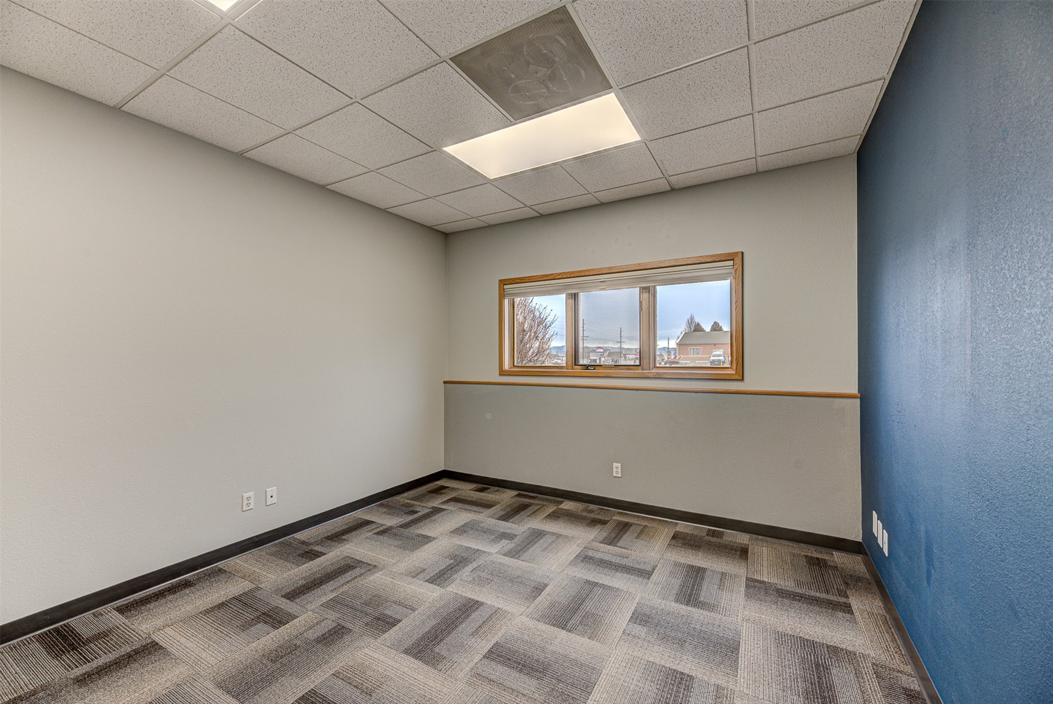 825 W Custer Avenue Property Photo 15