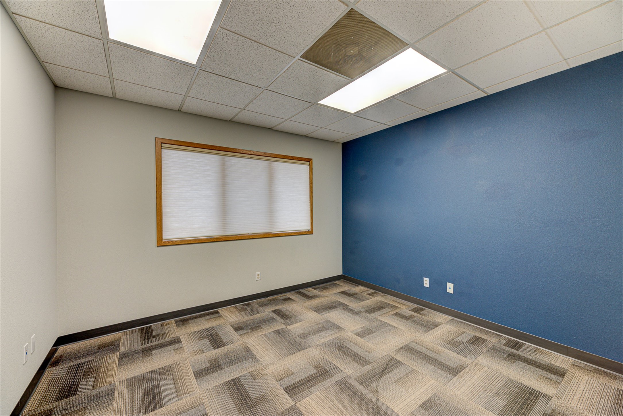825 W Custer Avenue Property Photo 52