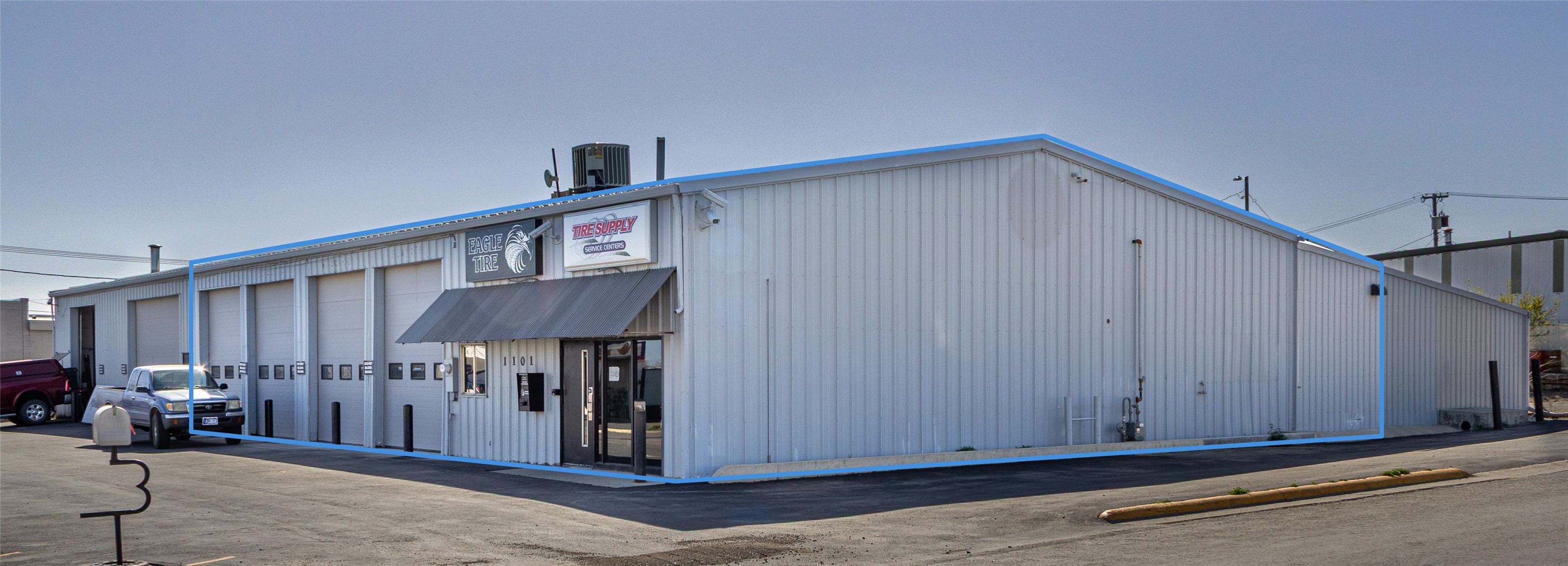 1101 Argyle Street Property Photo 2