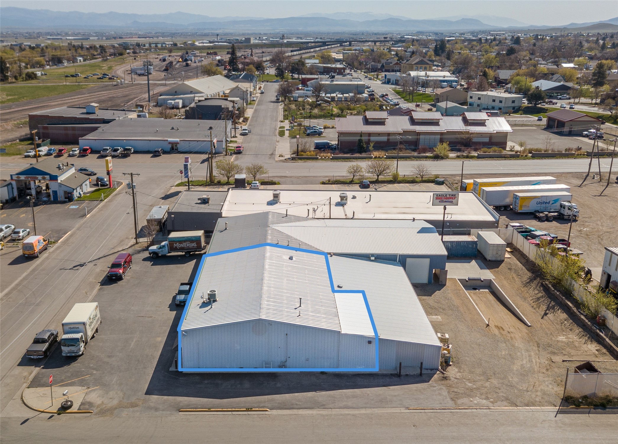 1101 Argyle Street Property Photo 4