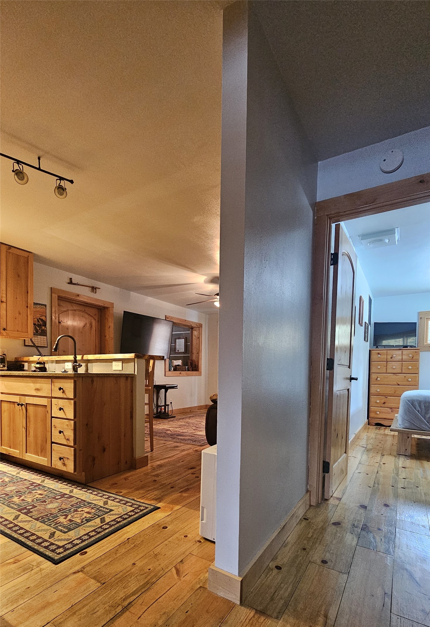 873 D Street Property Photo 10