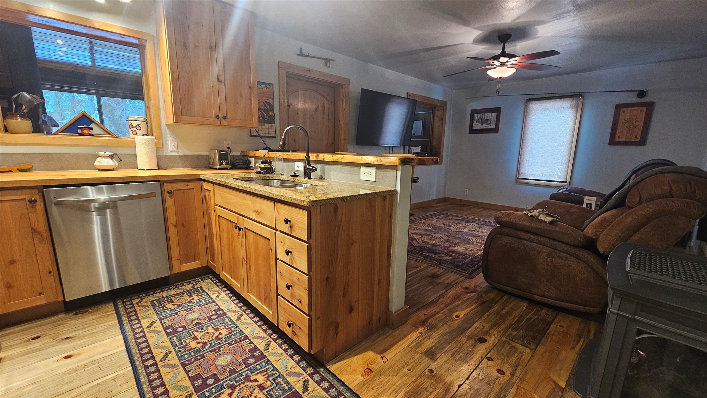 873 D Street Property Photo 12