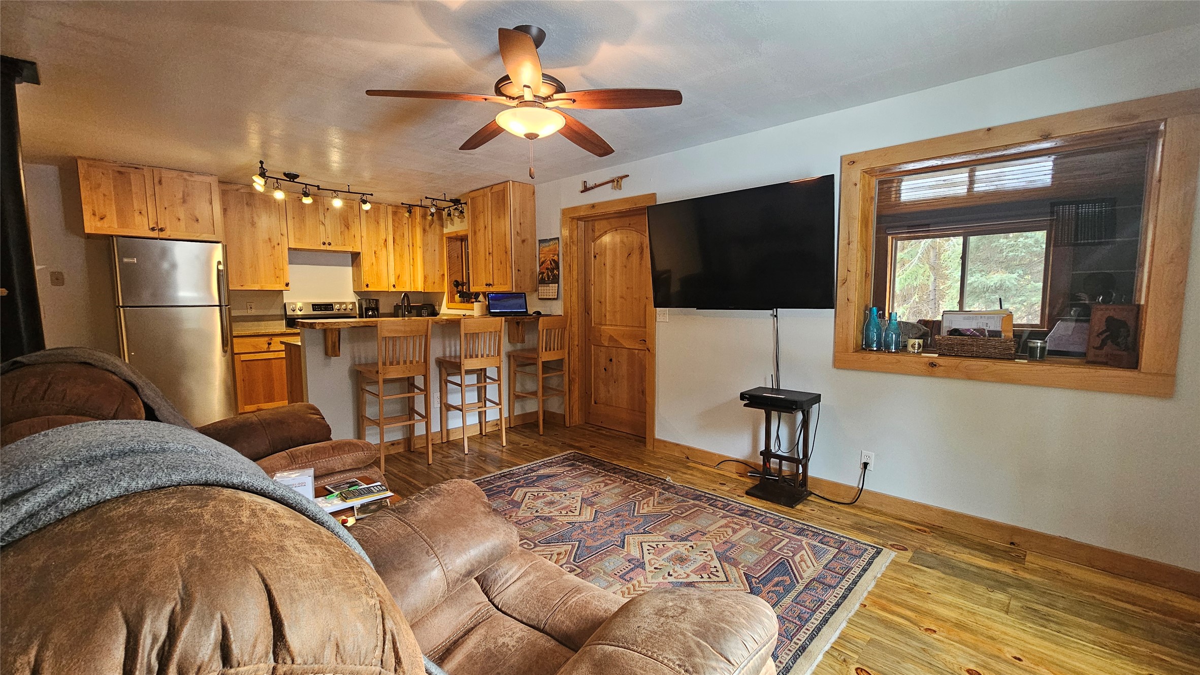 873 D Street Property Photo 15