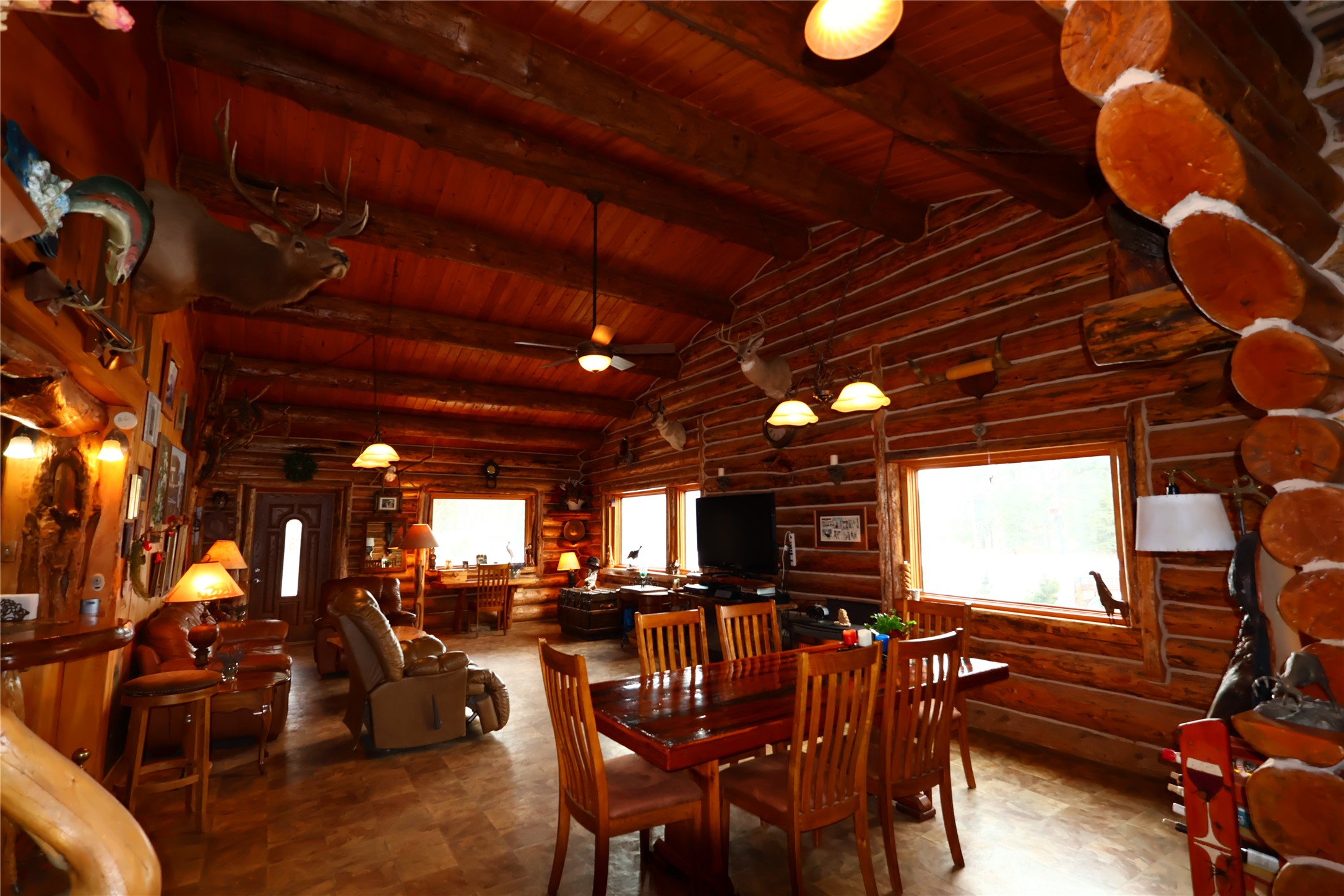 6042 Highway 83 N Property Photo 7