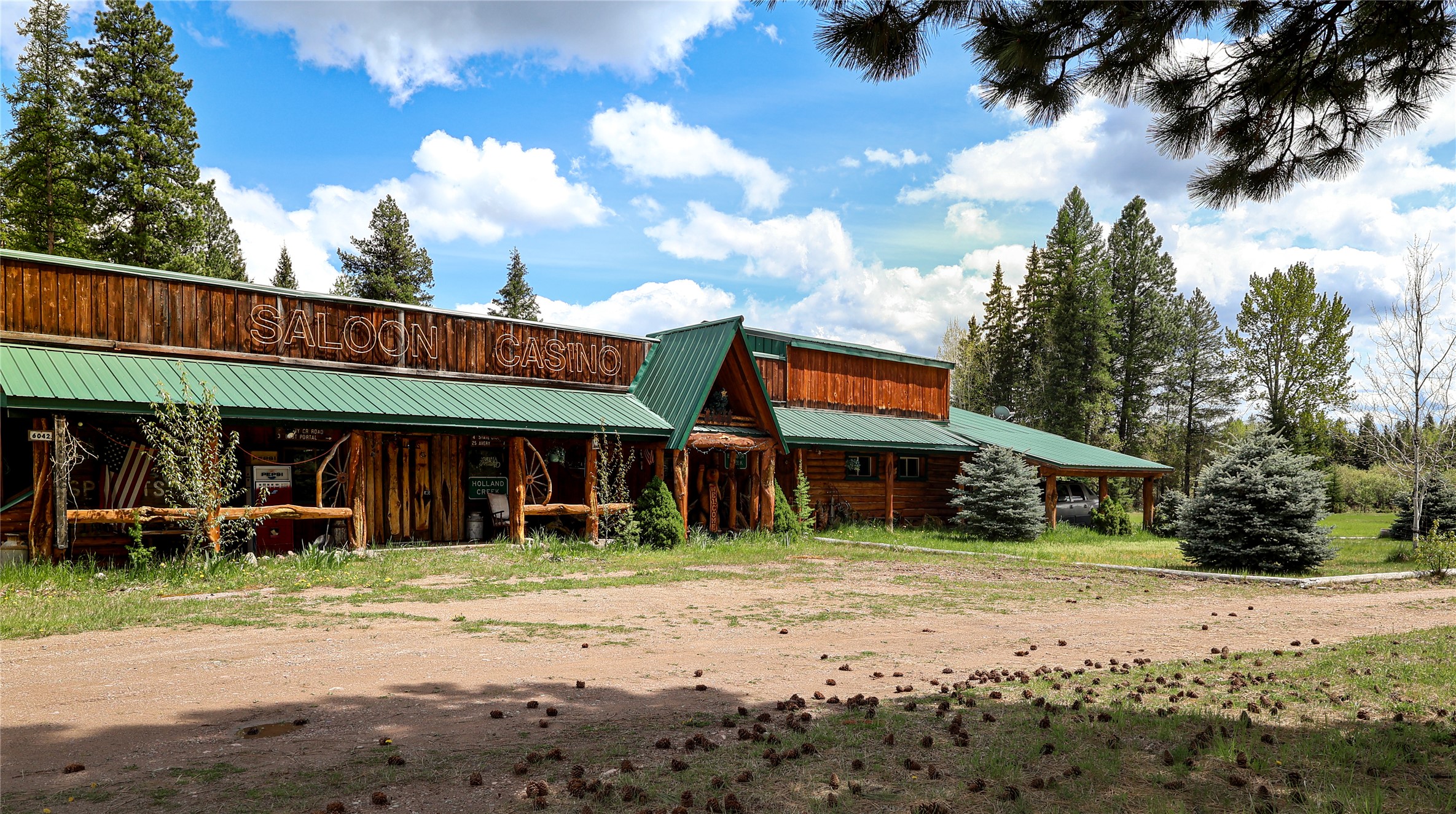 6042 Highway 83 N Property Photo 13