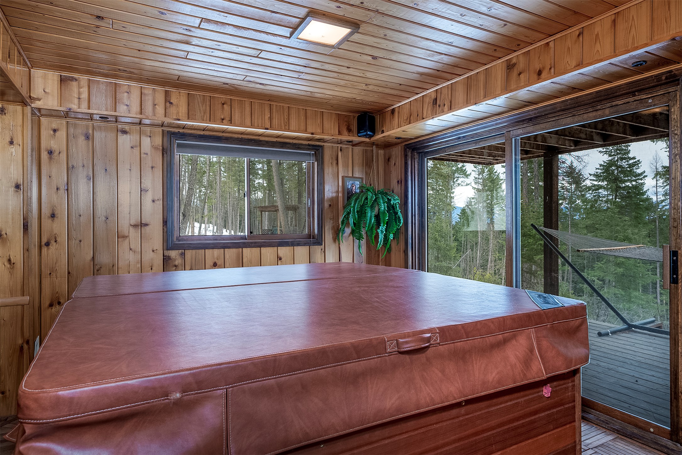 130 Wagon Wheel Road Property Photo 15
