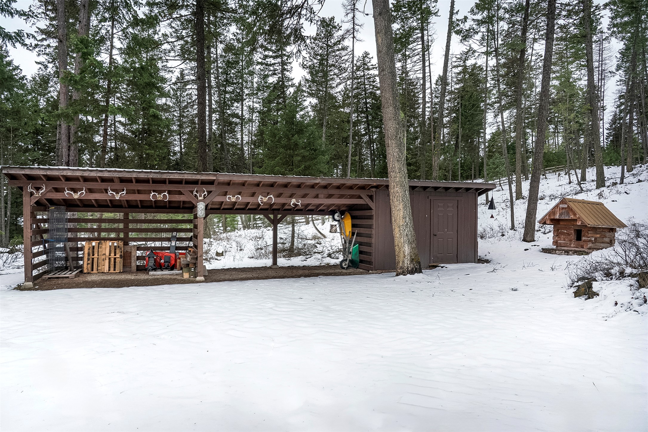 130 Wagon Wheel Road Property Photo 18