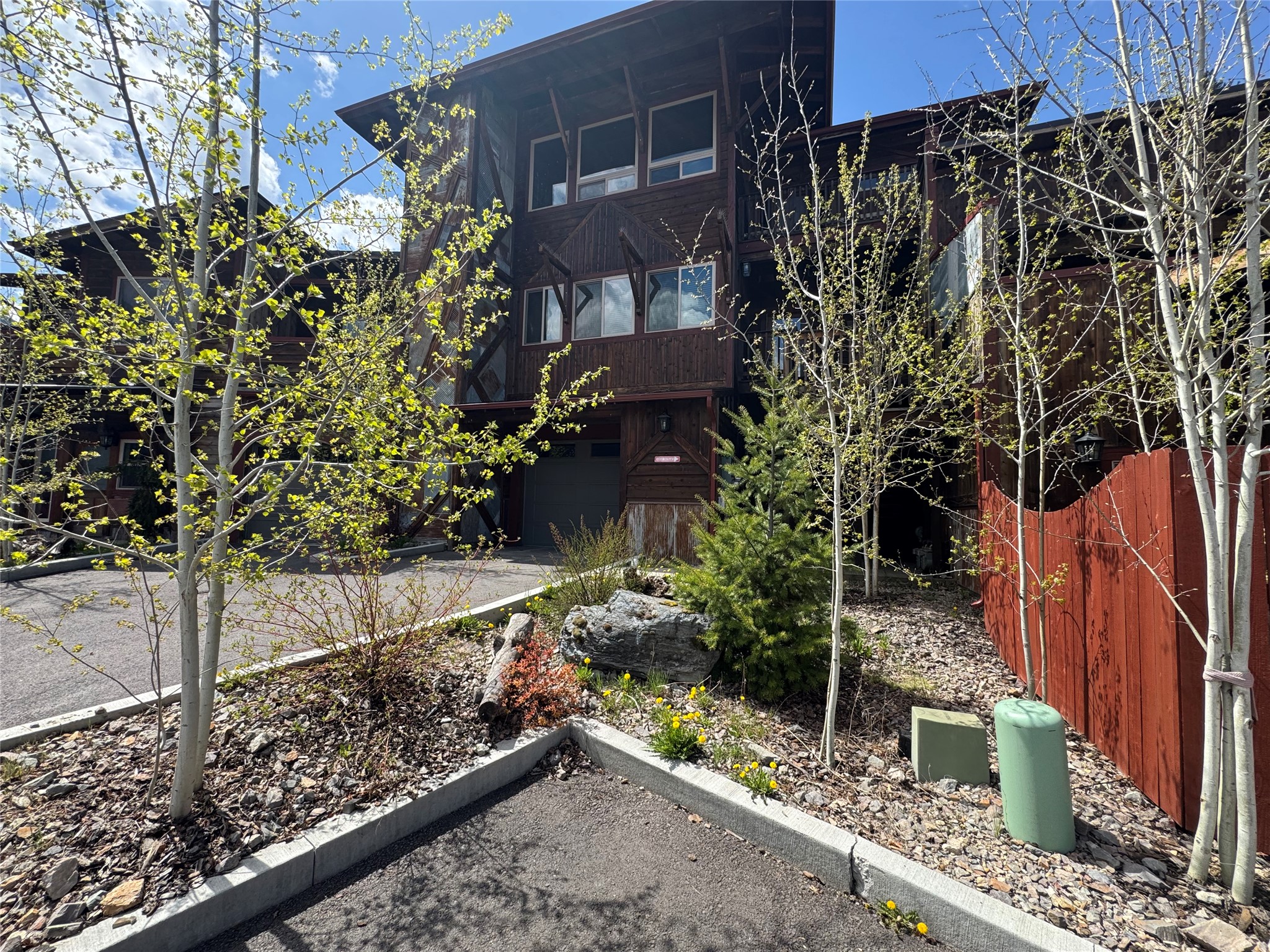 751 Sun Pillar Loop 1 & 2 Property Photo 3