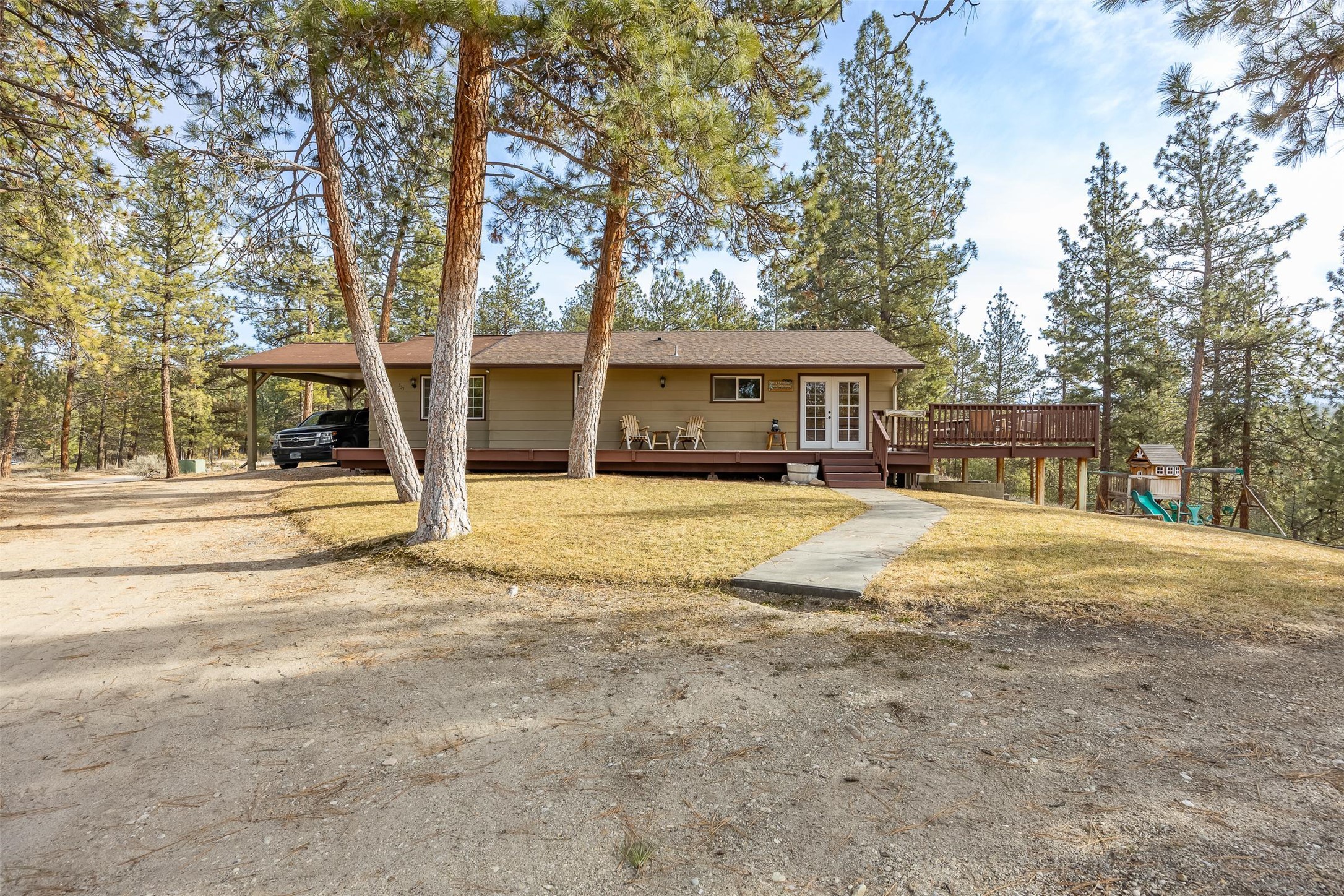 333 Hillview Drive Property Photo 4