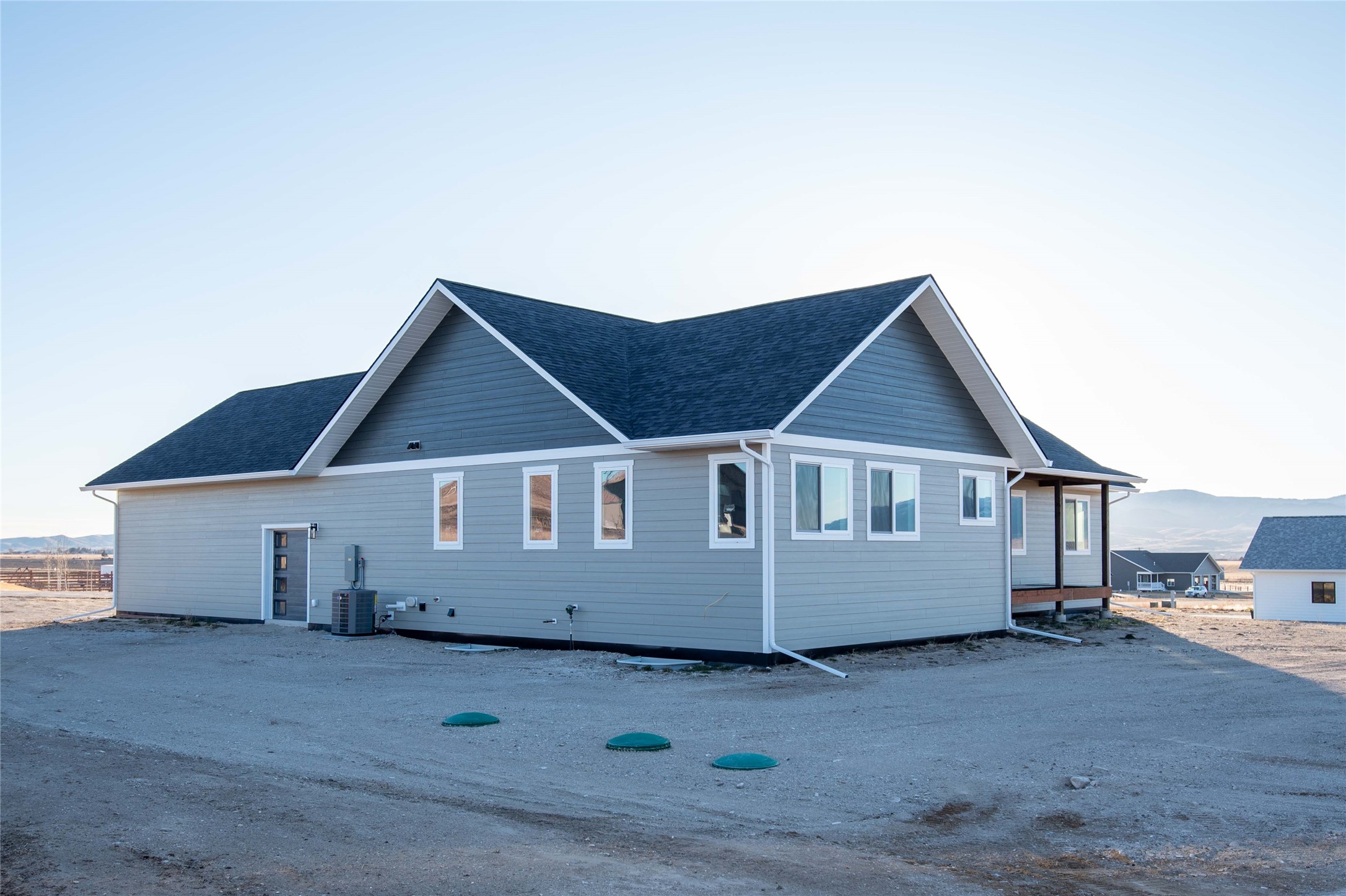 21 Stoney Trail Property Photo 4