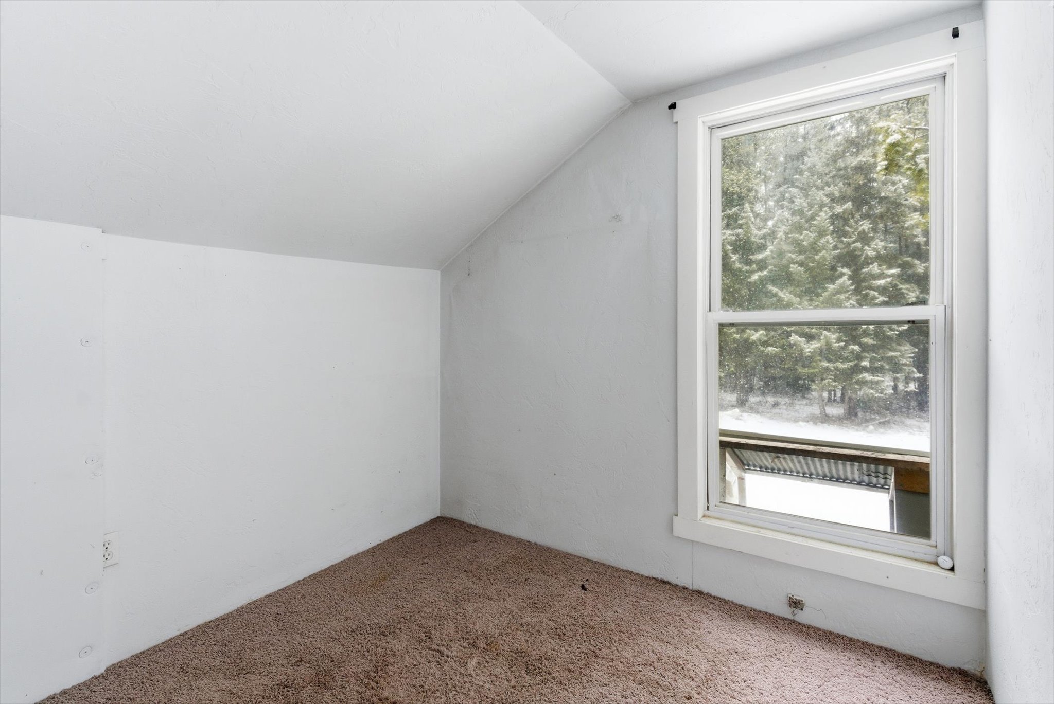 9590 Us Hwy 2 E Property Photo 23