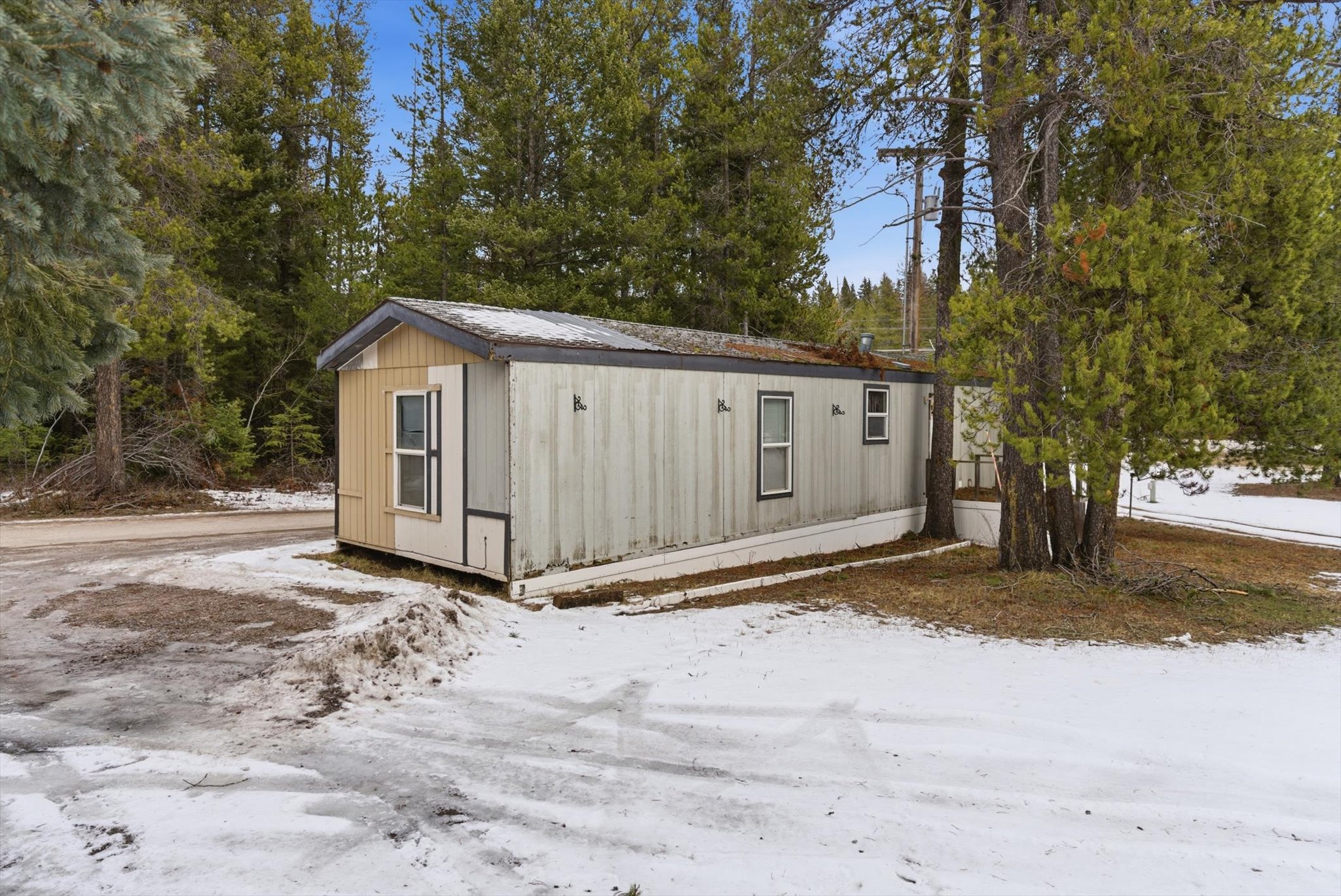 9590 Us Hwy 2 E Property Photo 32