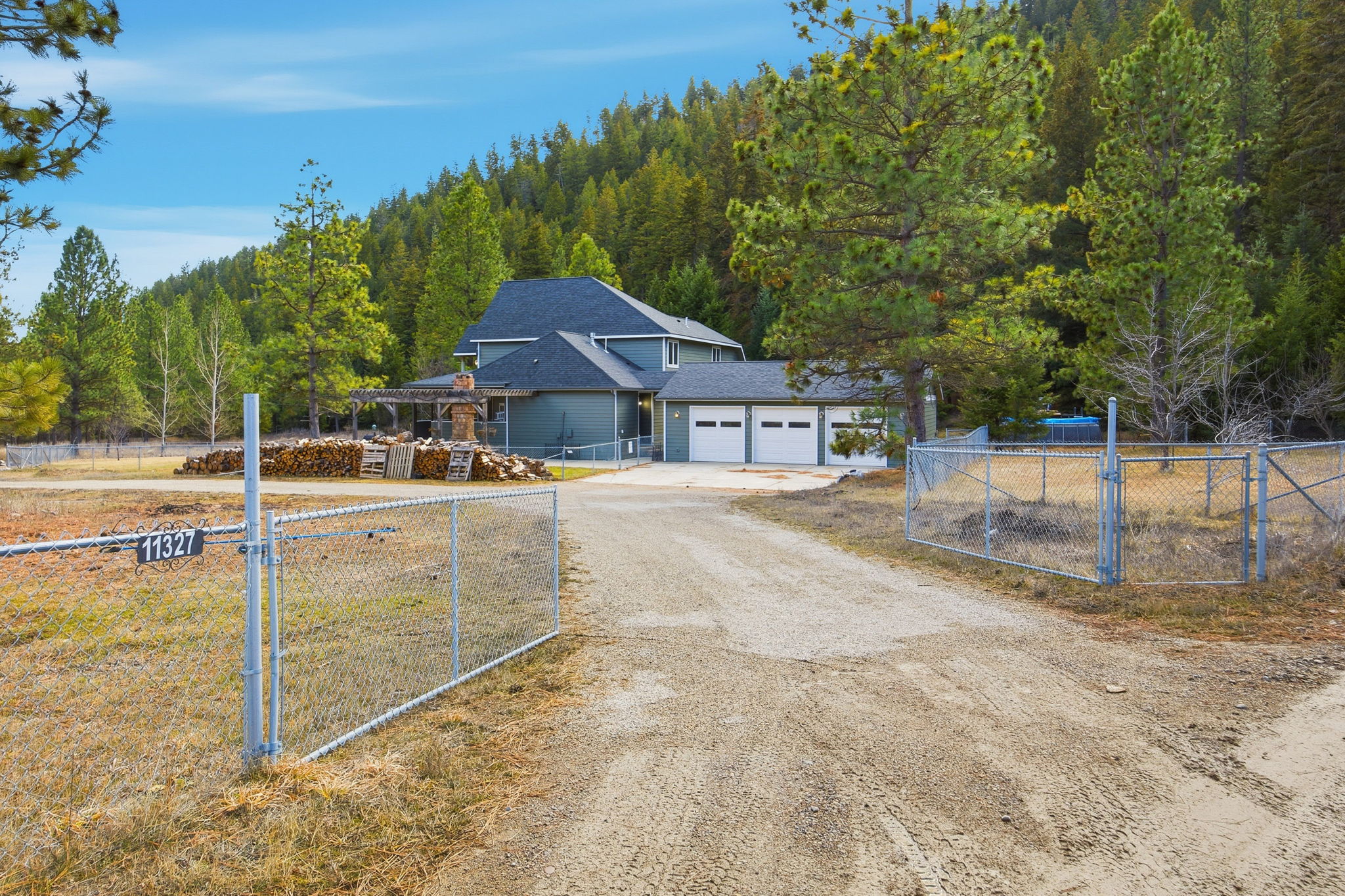 11327 Sleeman Lane Property Photo 4