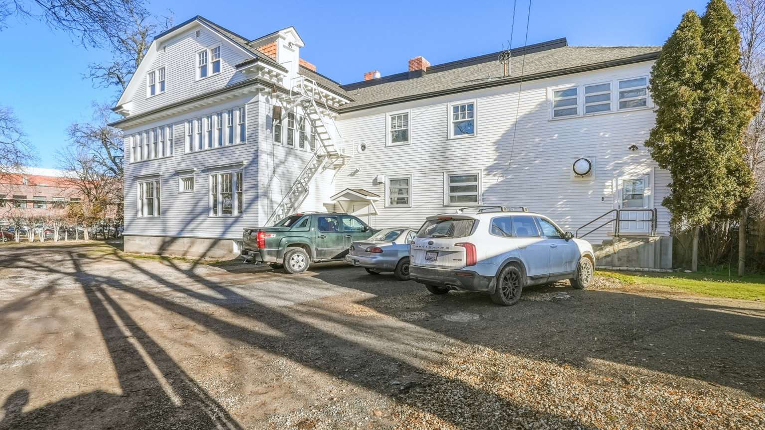 1005 Gerald Avenue Property Photo 16