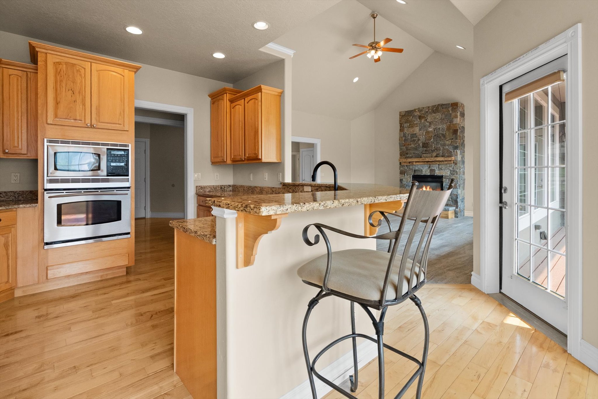 605 Stoneridge Drive Property Photo 14