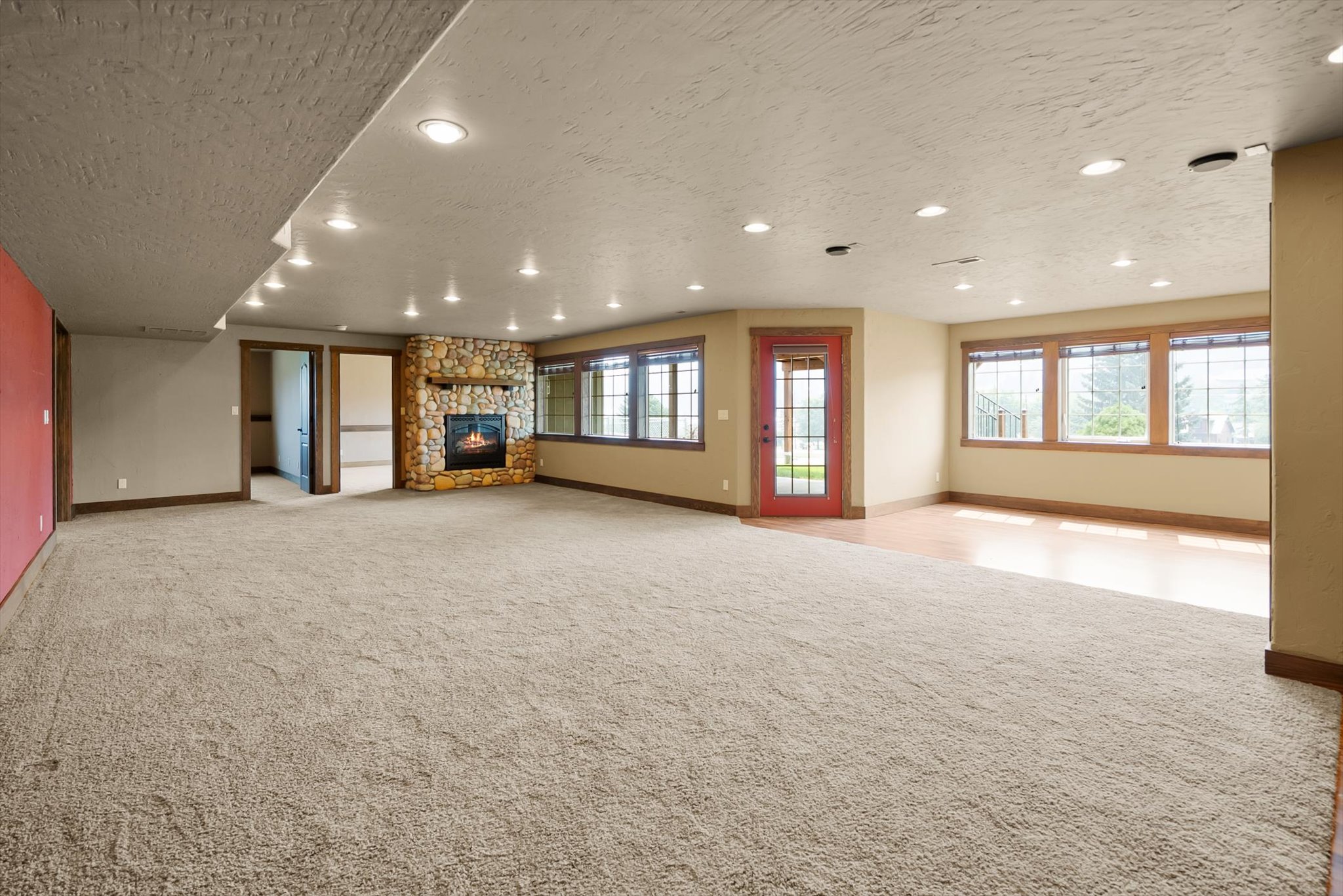 605 Stoneridge Drive Property Photo 33