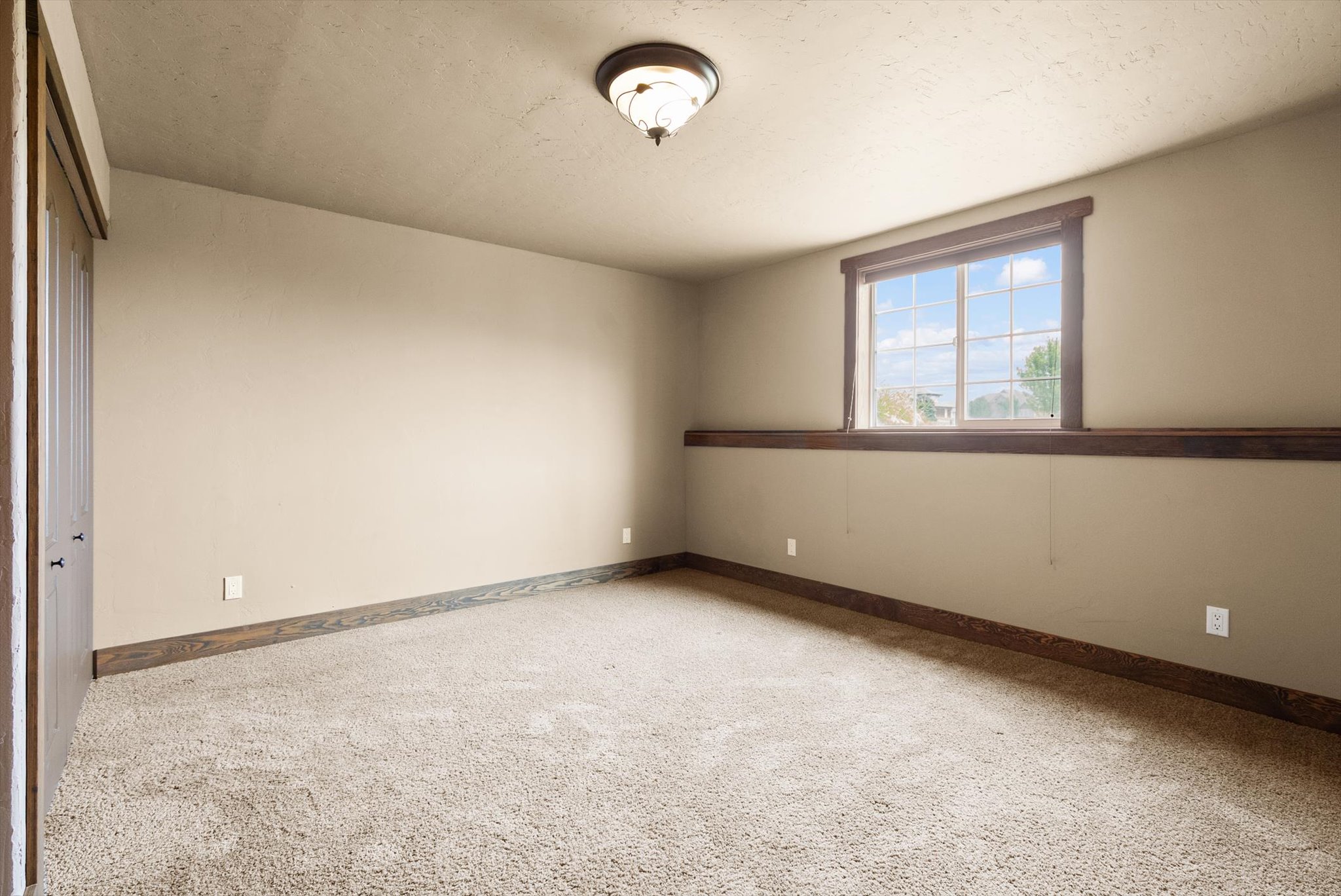 605 Stoneridge Drive Property Photo 47