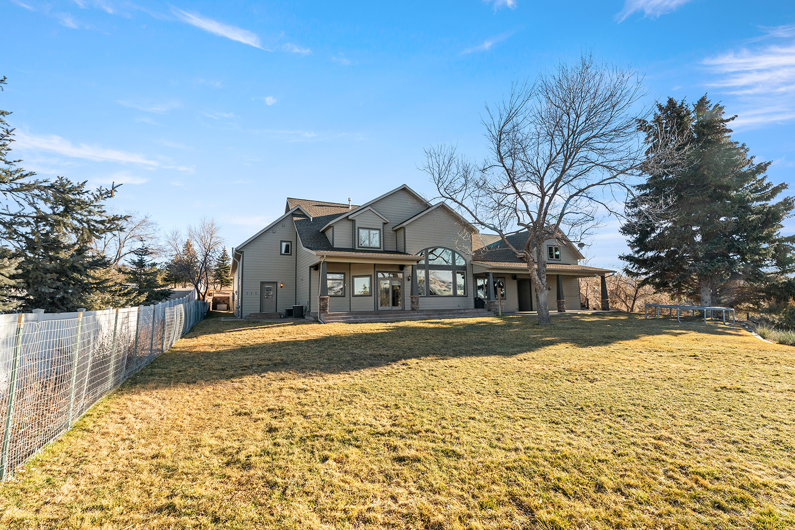 3934 E Shore Drive Property Photo 3