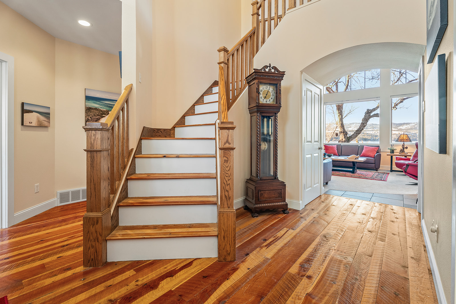3934 E Shore Drive Property Photo 5