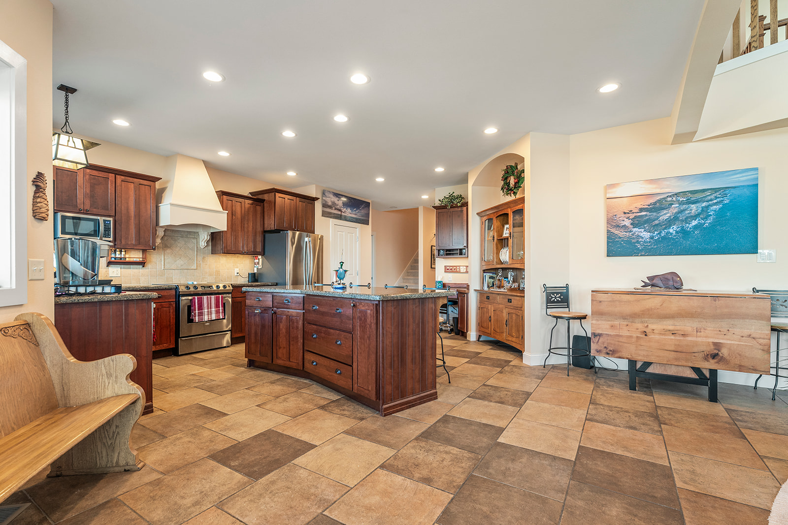 3934 E Shore Drive Property Photo 23