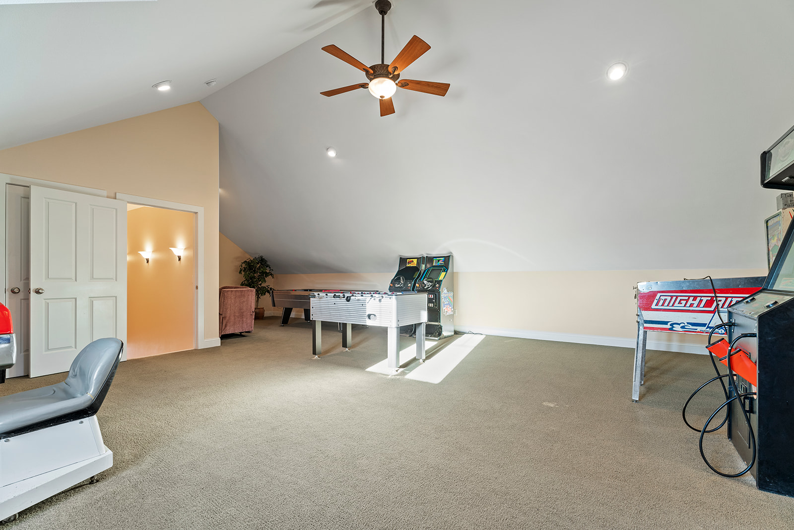 3934 E Shore Drive Property Photo 37