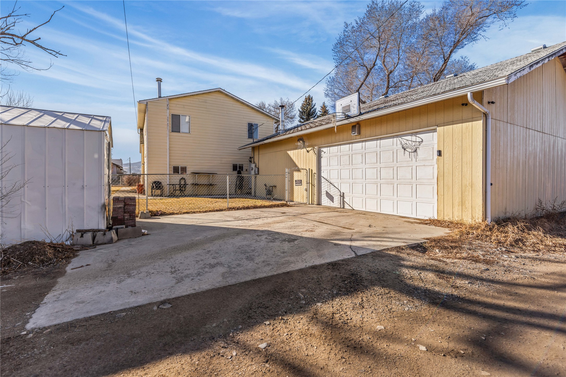 310 E Clark Street Property Photo 7