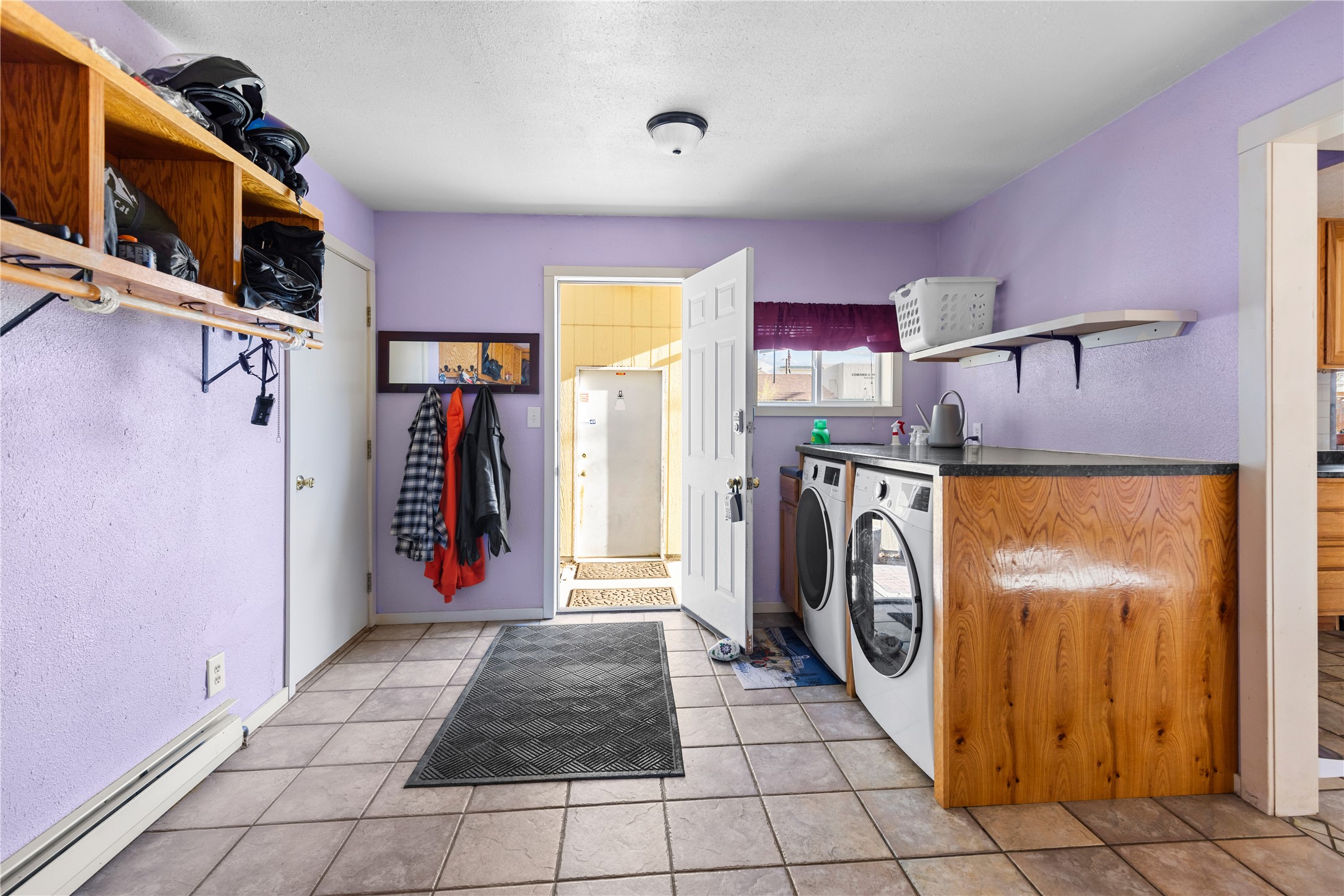 310 E Clark Street Property Photo 9
