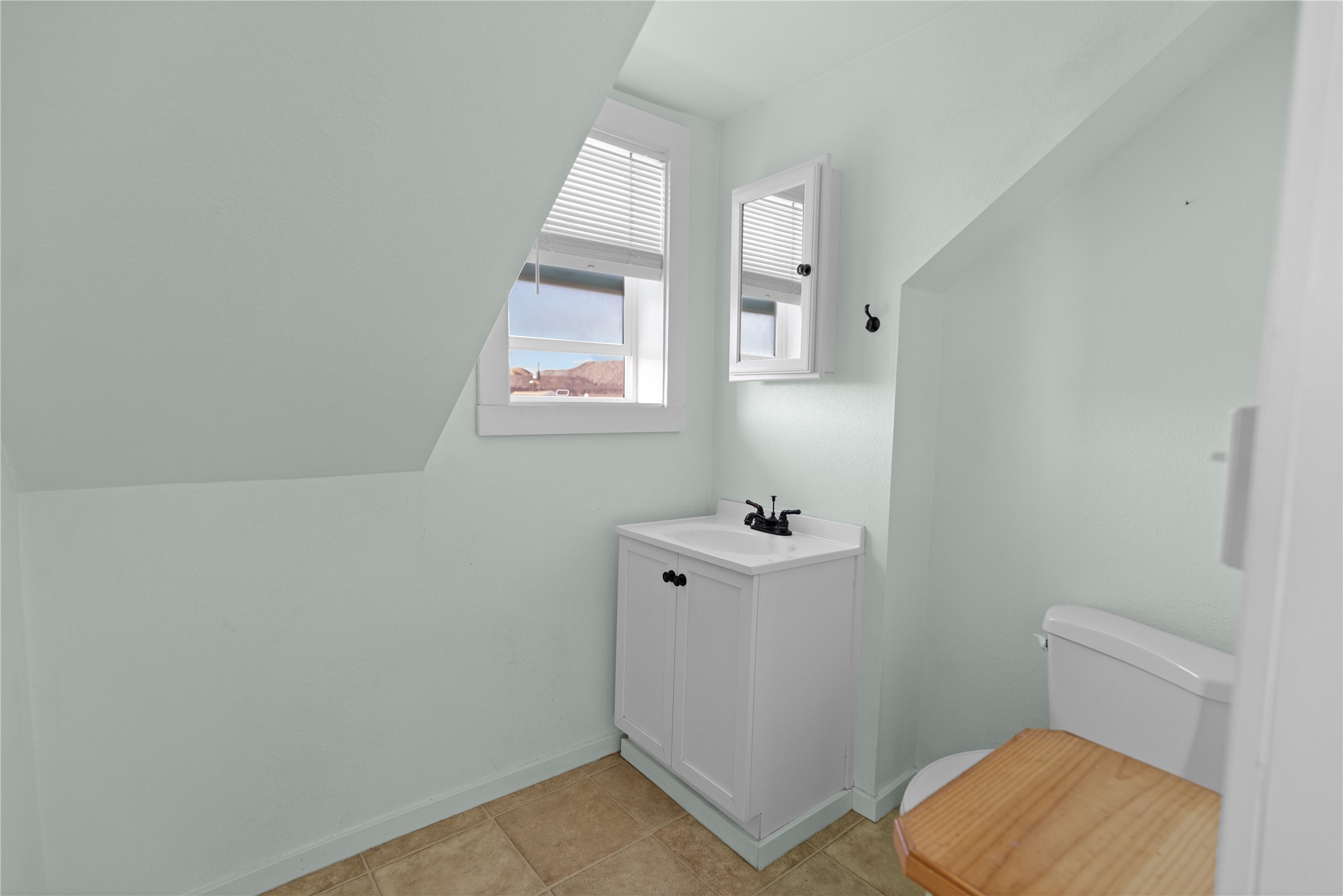 310 E Clark Street Property Photo 23