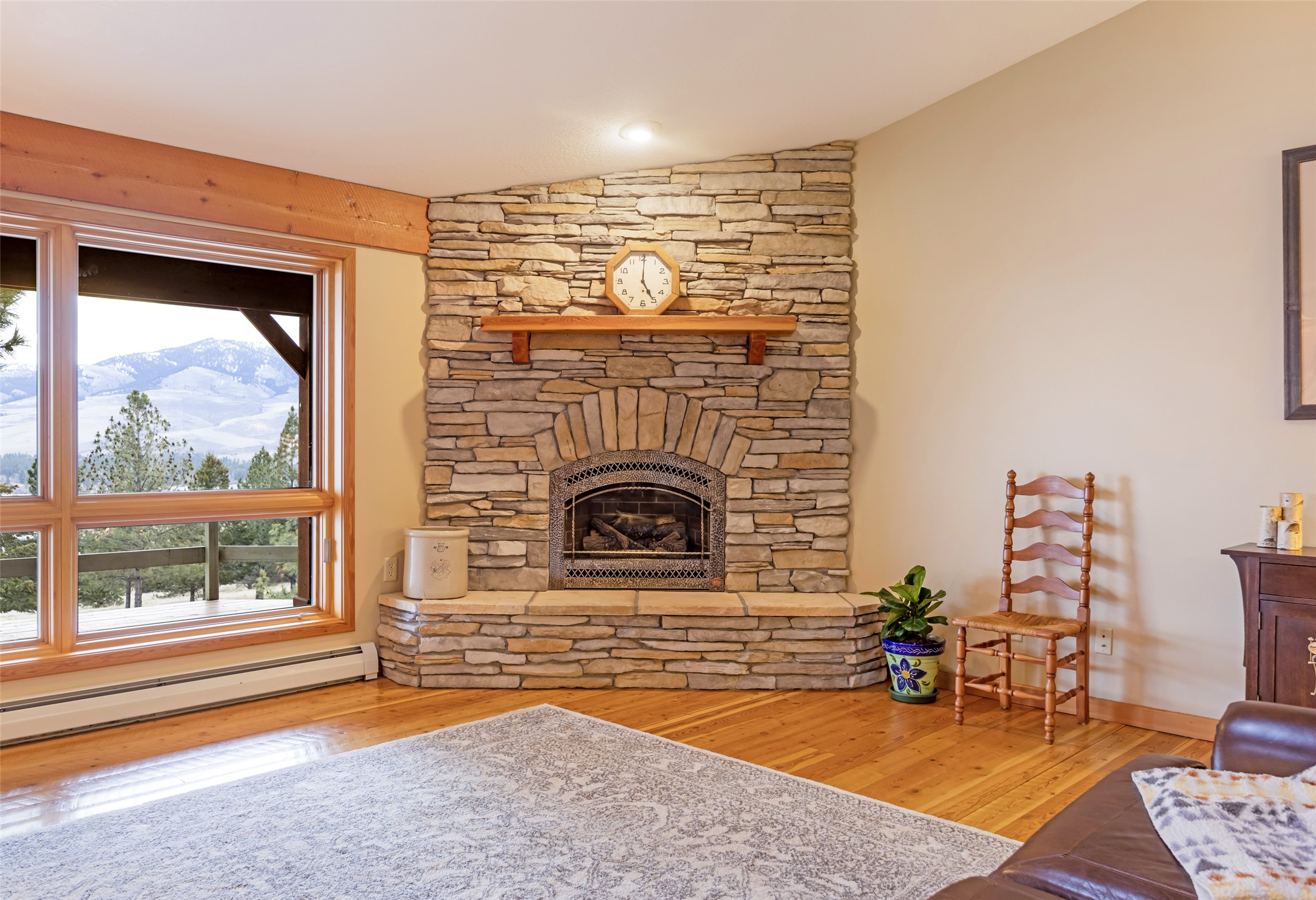 15940 Highland Drive Property Photo 10