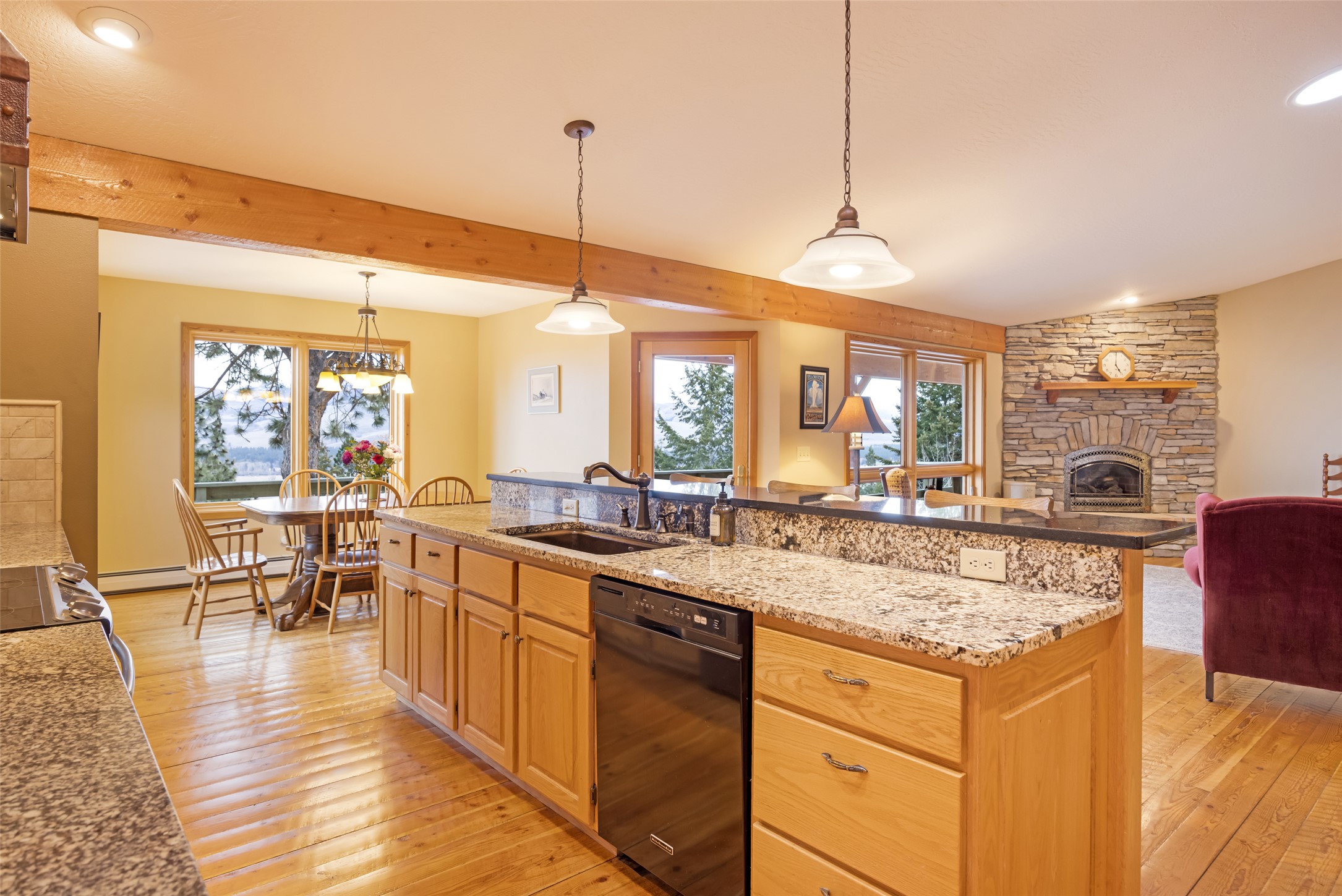 15940 Highland Drive Property Photo 16