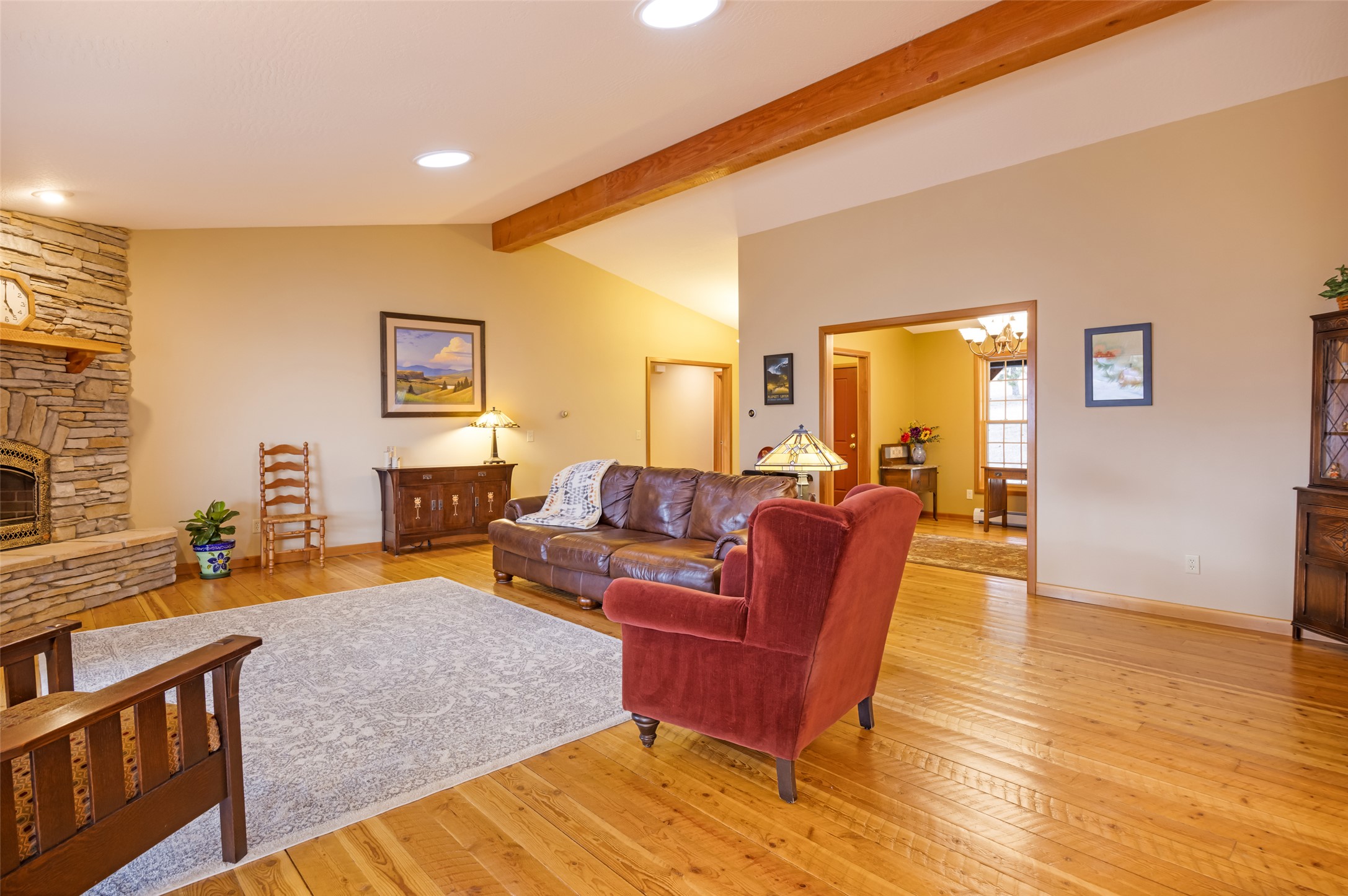 15940 Highland Drive Property Photo 20