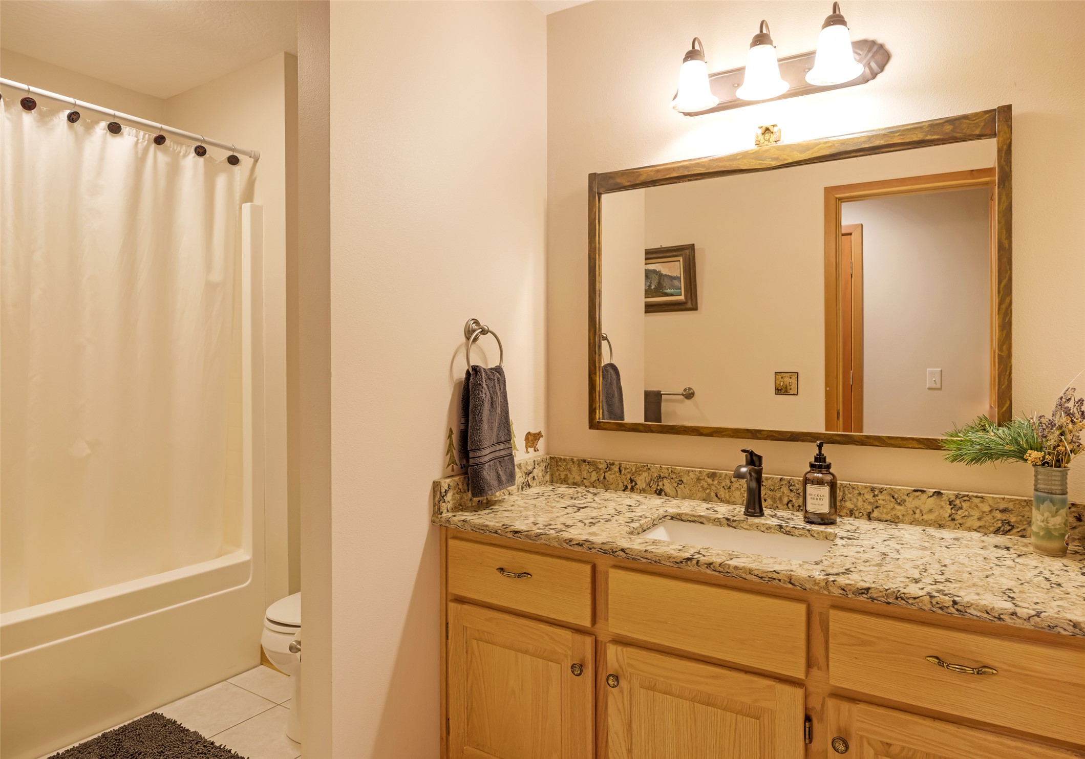 15940 Highland Drive Property Photo 27