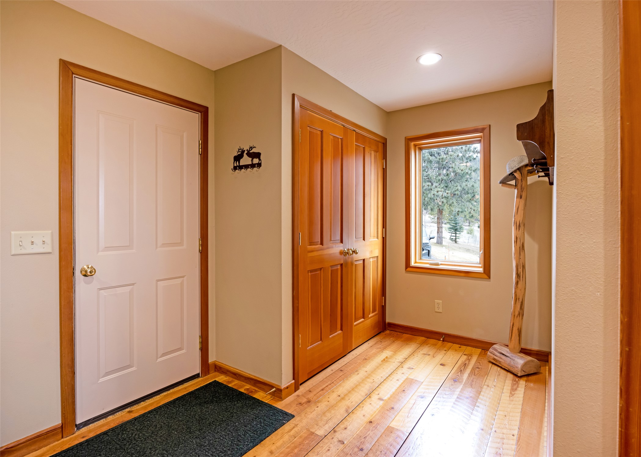 15940 Highland Drive Property Photo 30