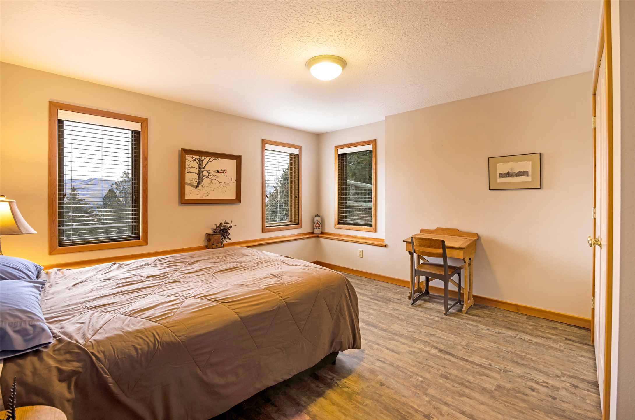 15940 Highland Drive Property Photo 39