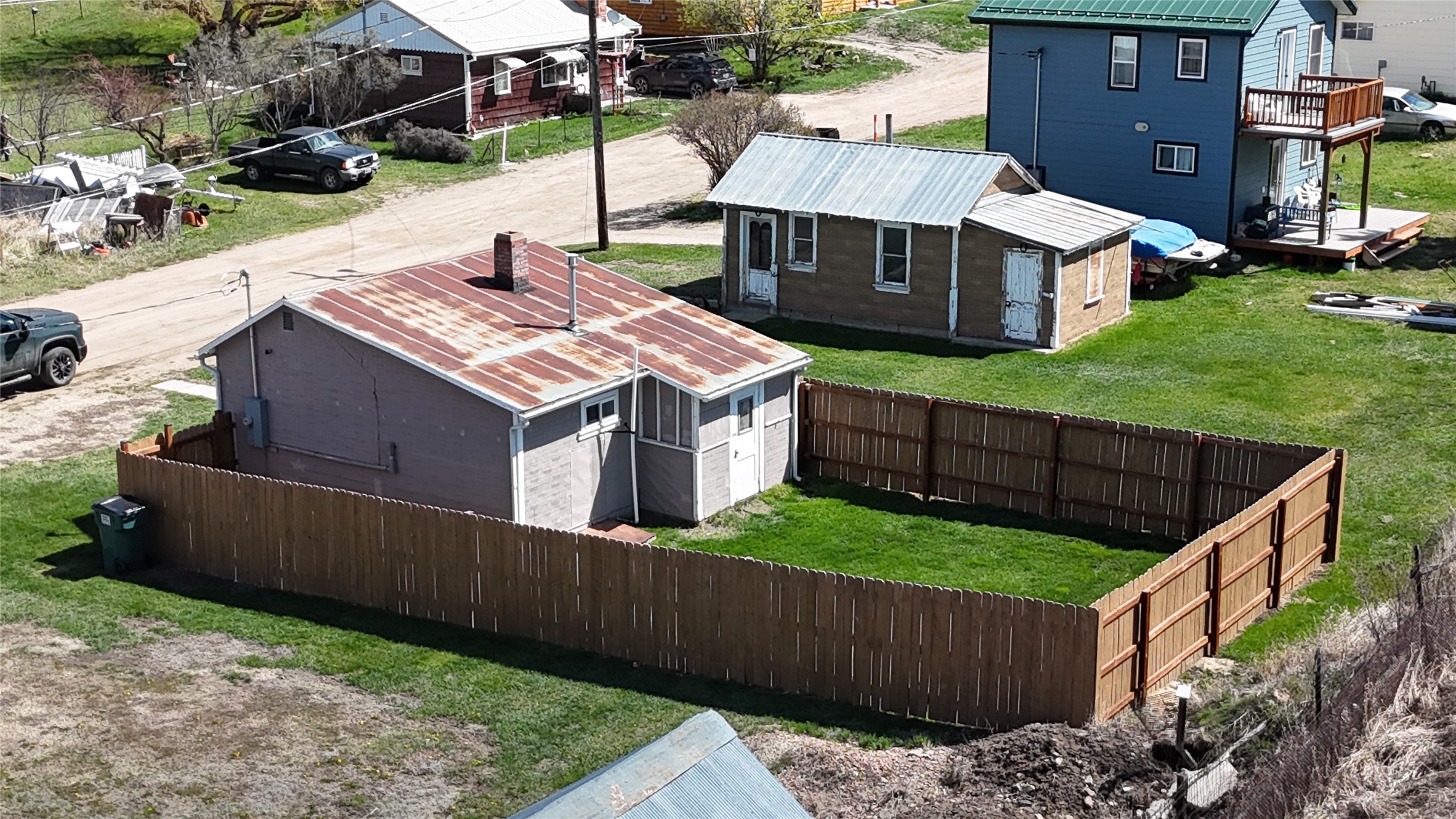 108 E Hickey Street Property Photo 15
